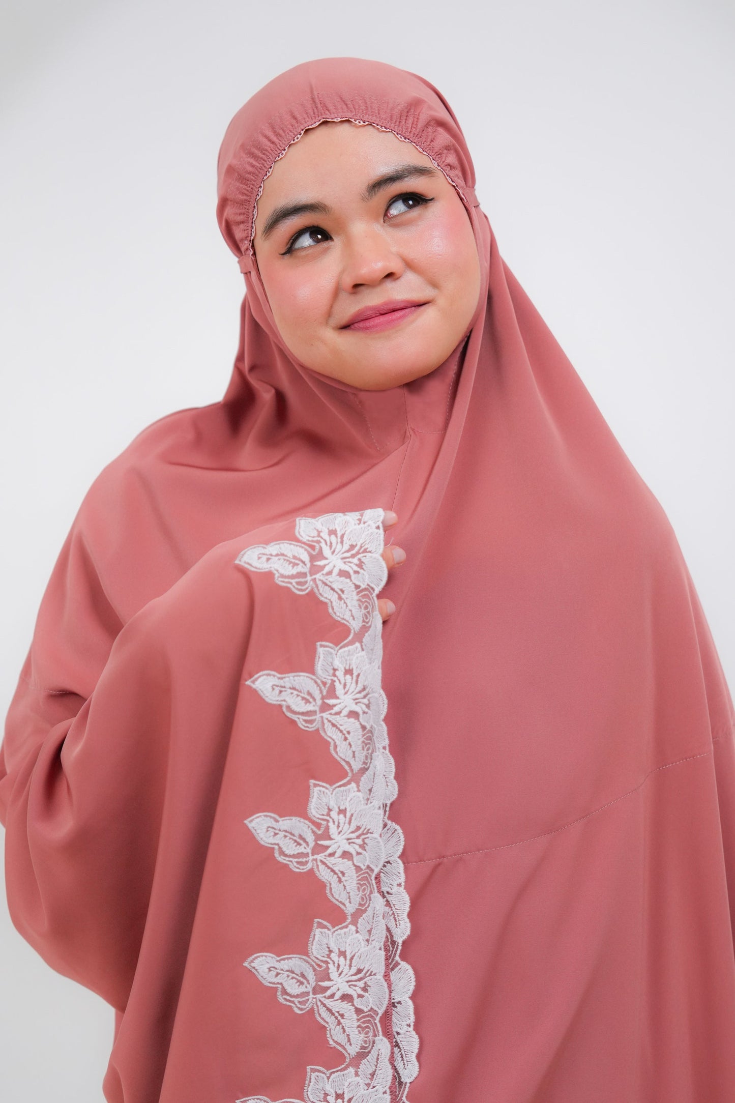 Lace Petals In Rust Prayer Wear