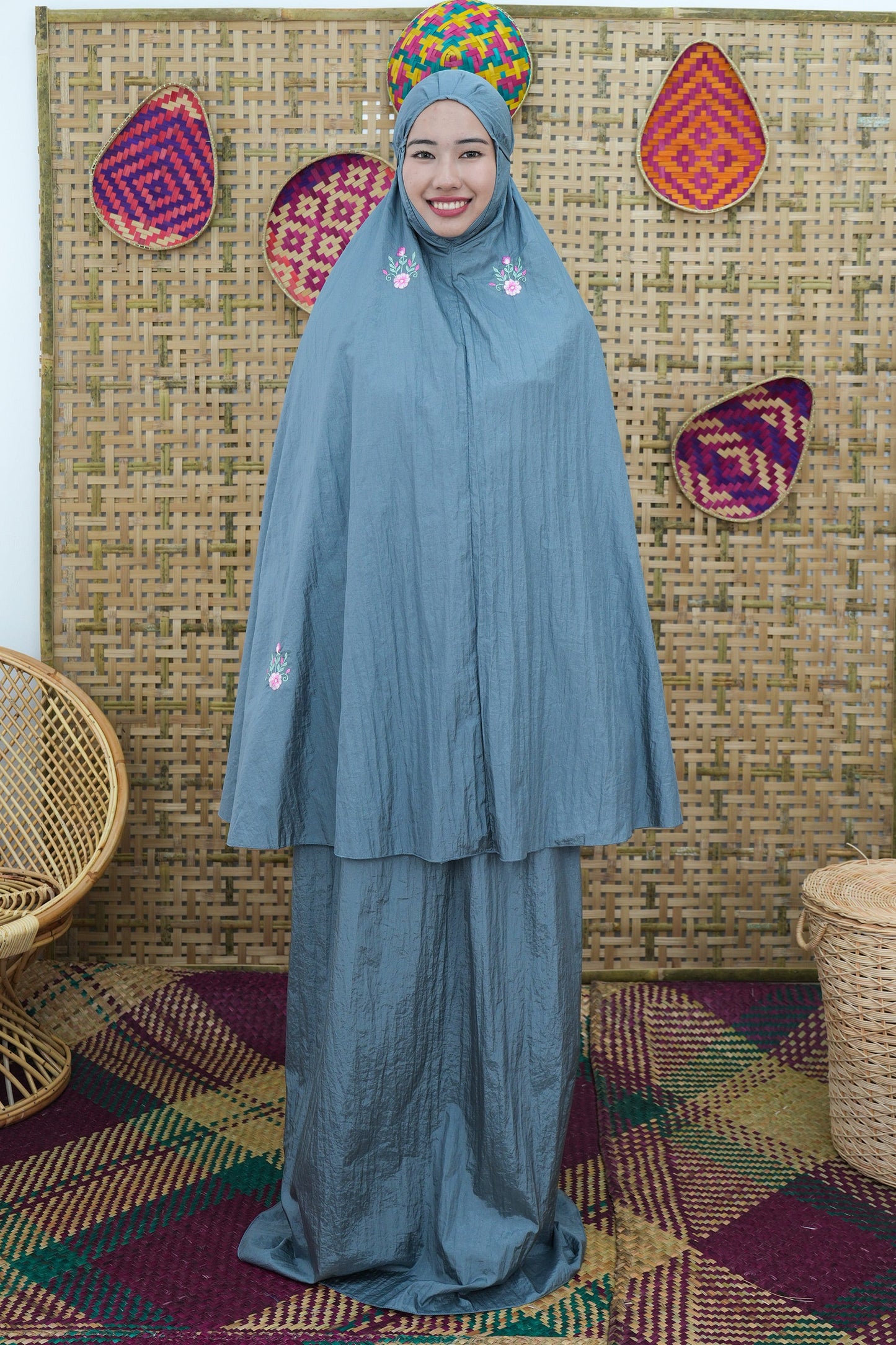 The Travel Telekung In Grey Prayer Wear