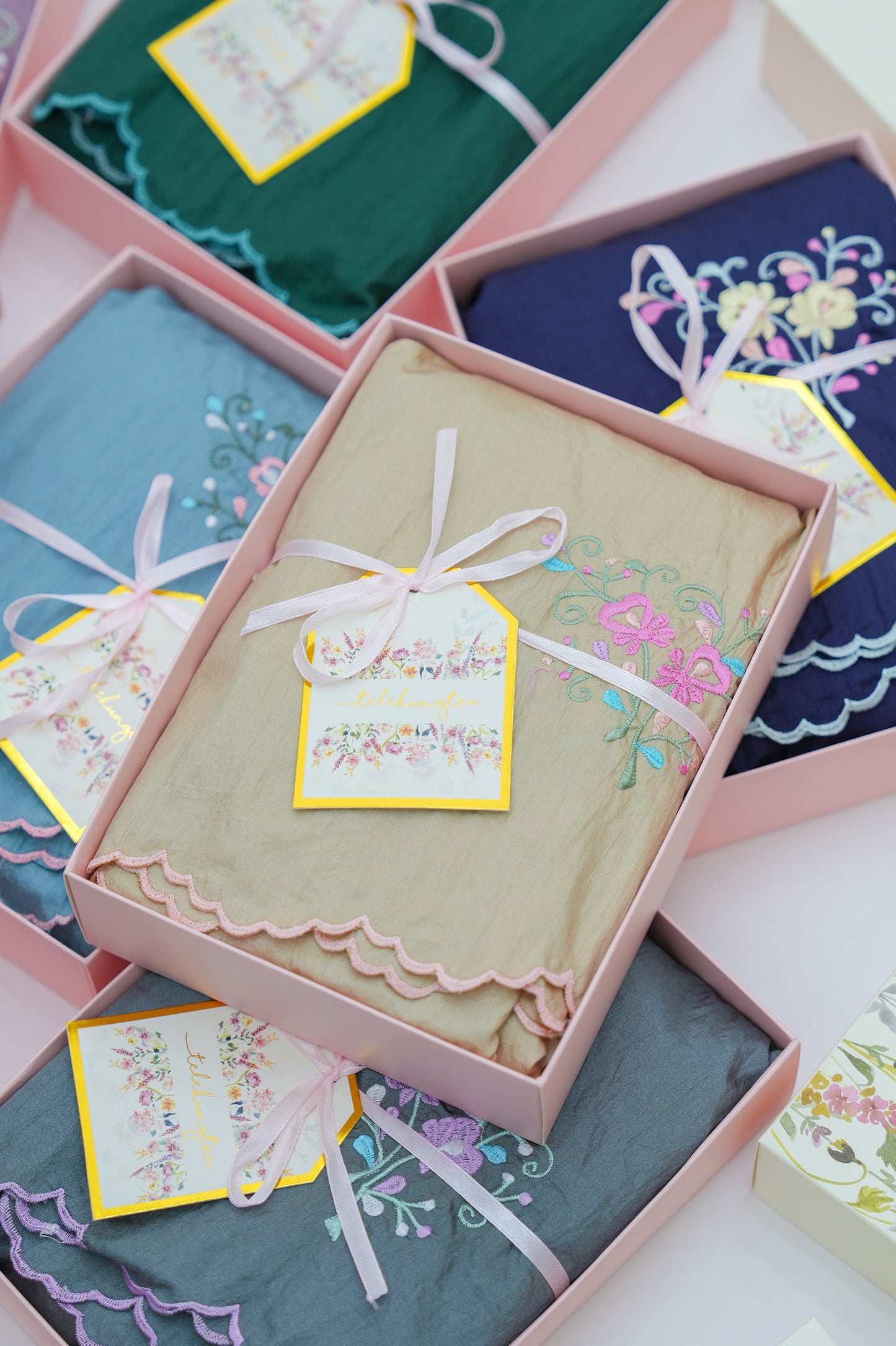 Premium Travel Telekung In Gold Prayer Wear