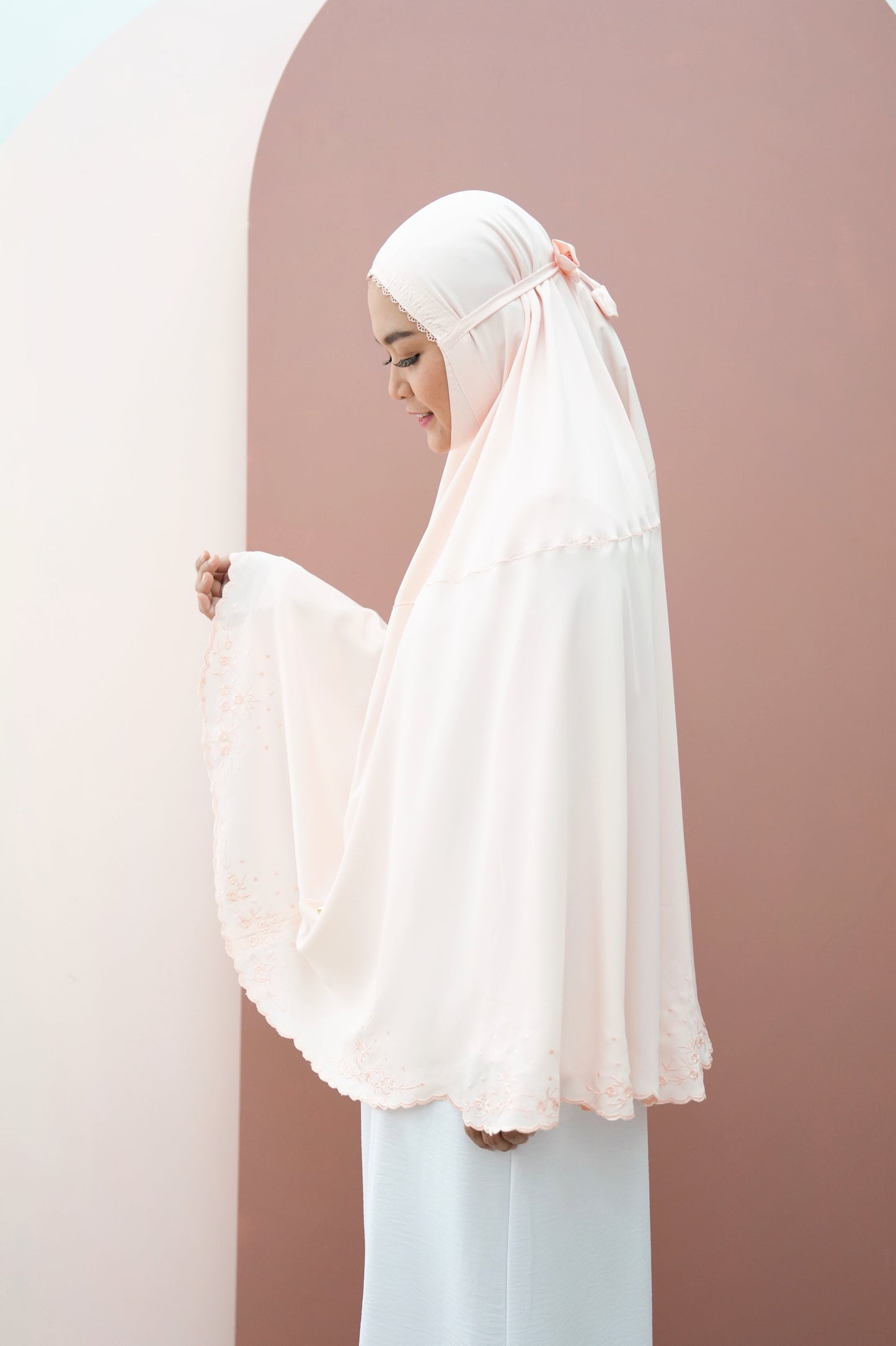 Harmony Signature Omra In Peach Prayer Wear