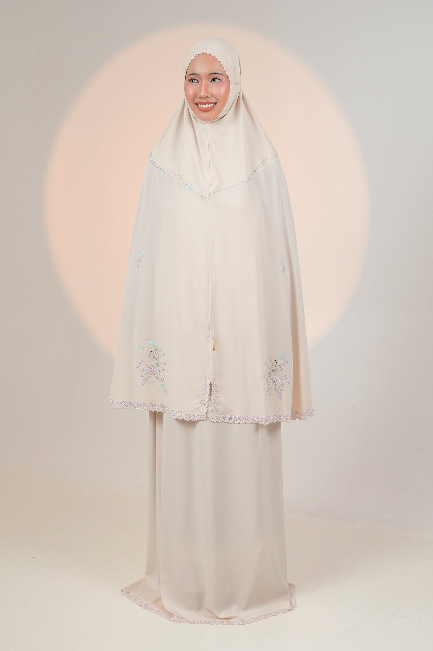 Amelie in Buttermilk Prayer Wear