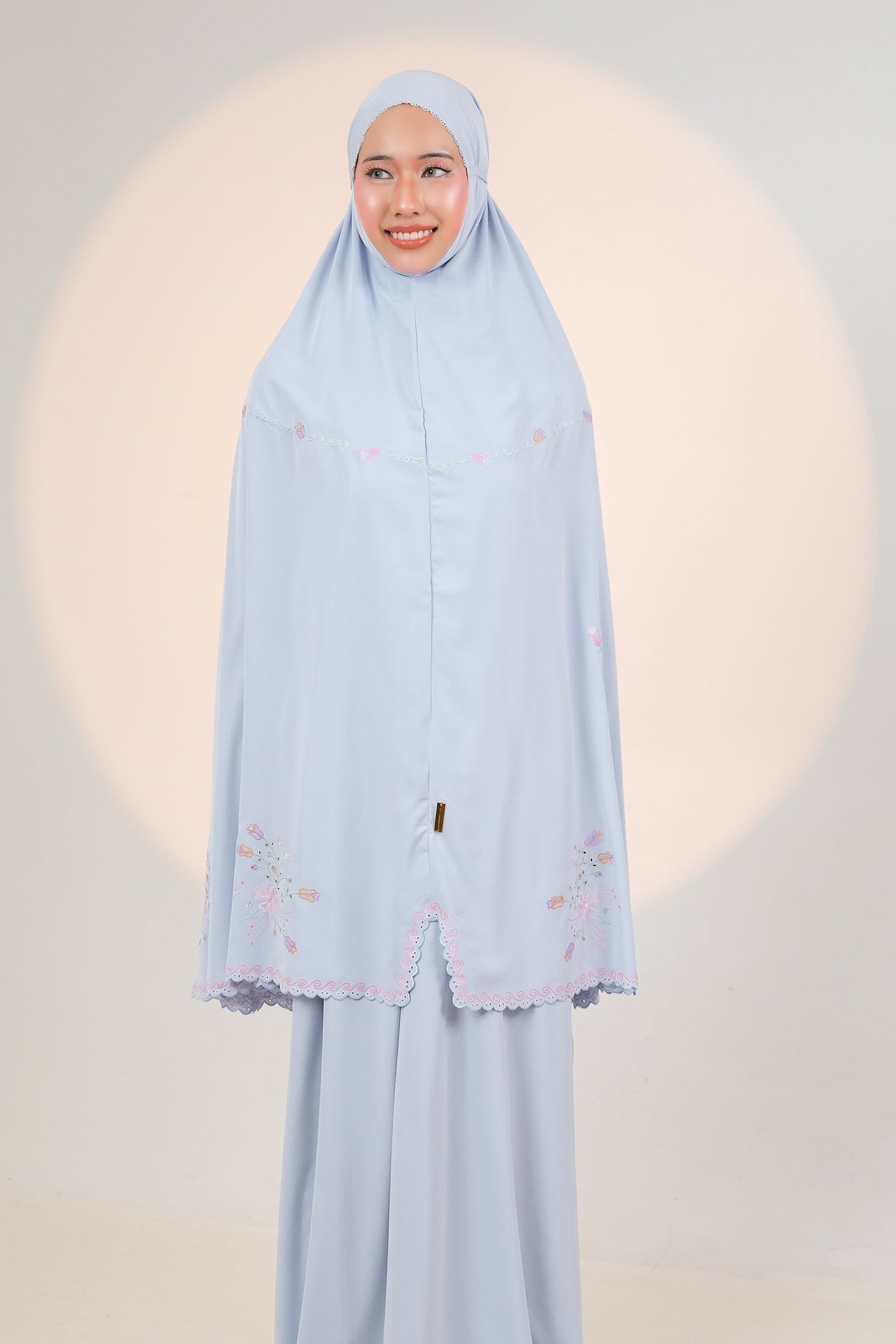 Amelie in Lilac Prayer Wear