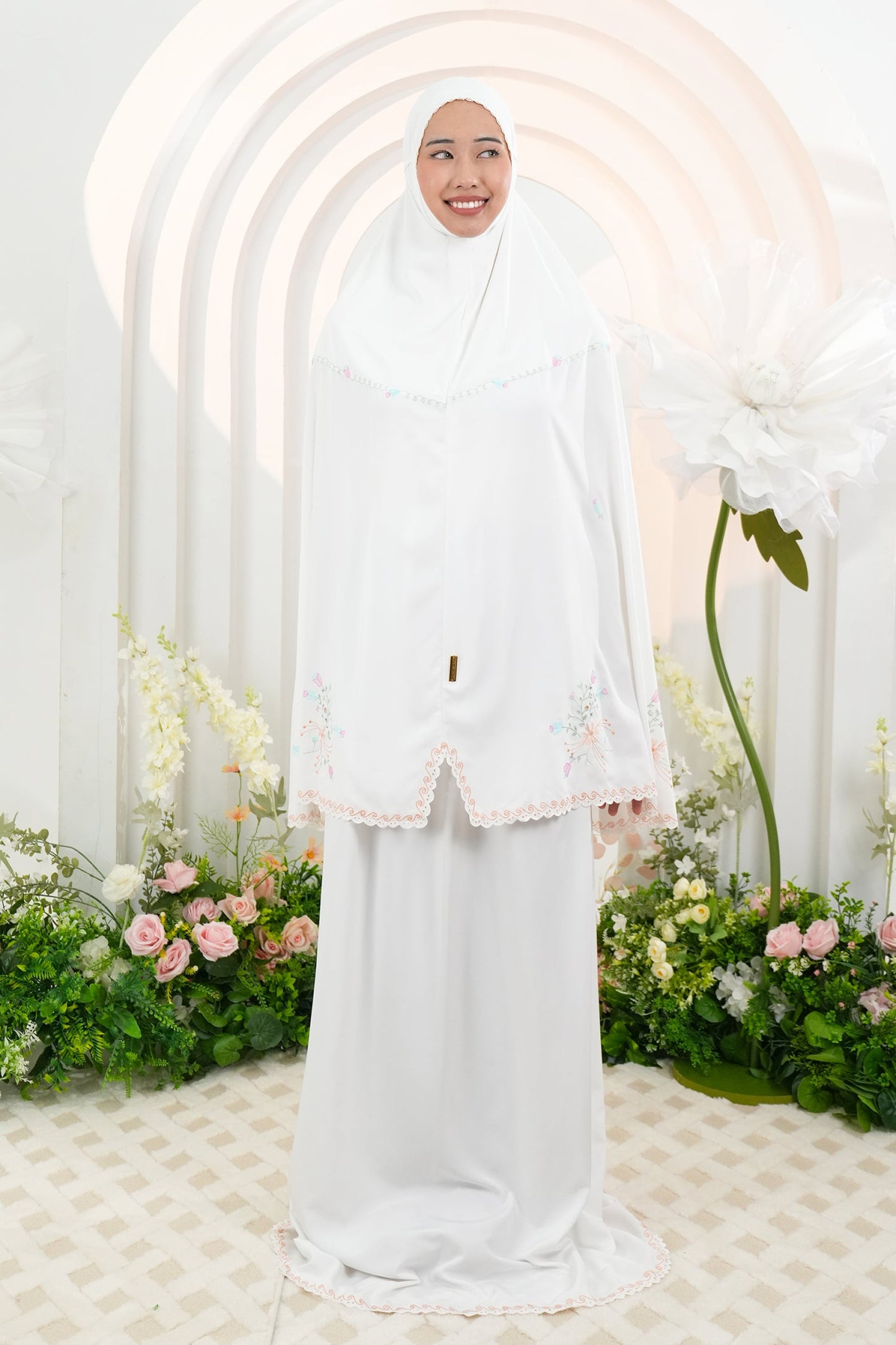 Amelie in Vanilla Prayer Wear