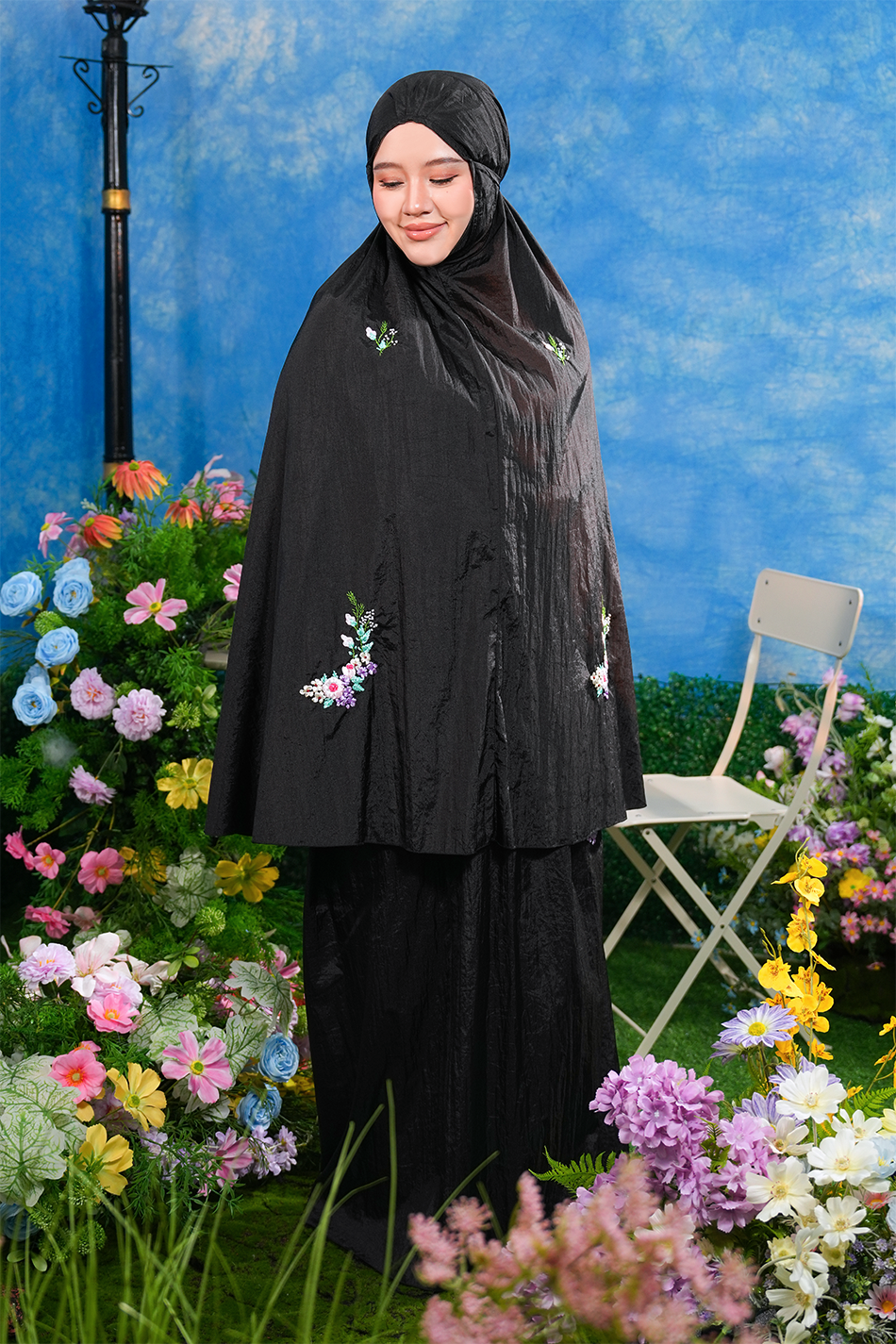 The Blooming Travel Telekung in Black