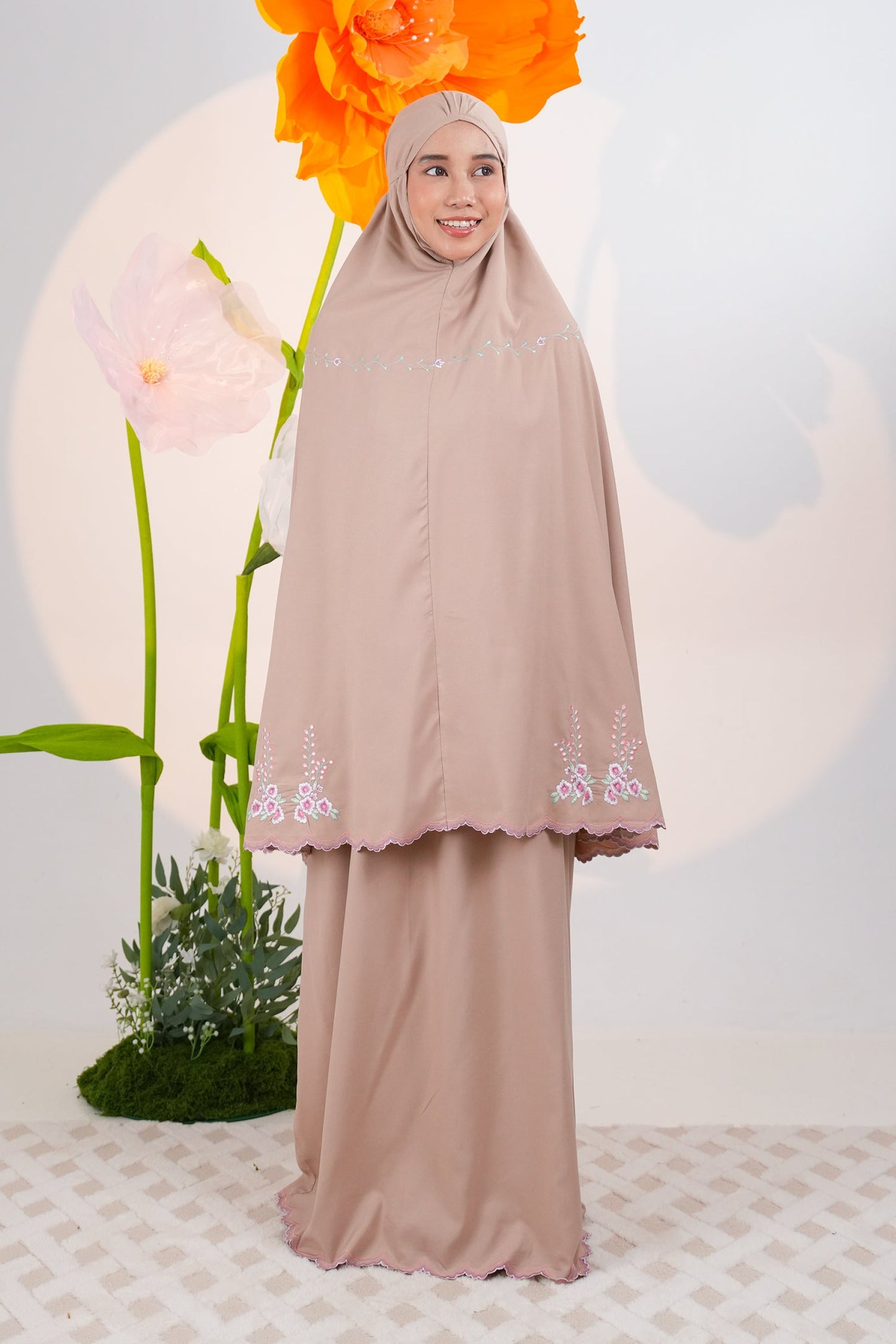 Maely in Brown Prayer Wear