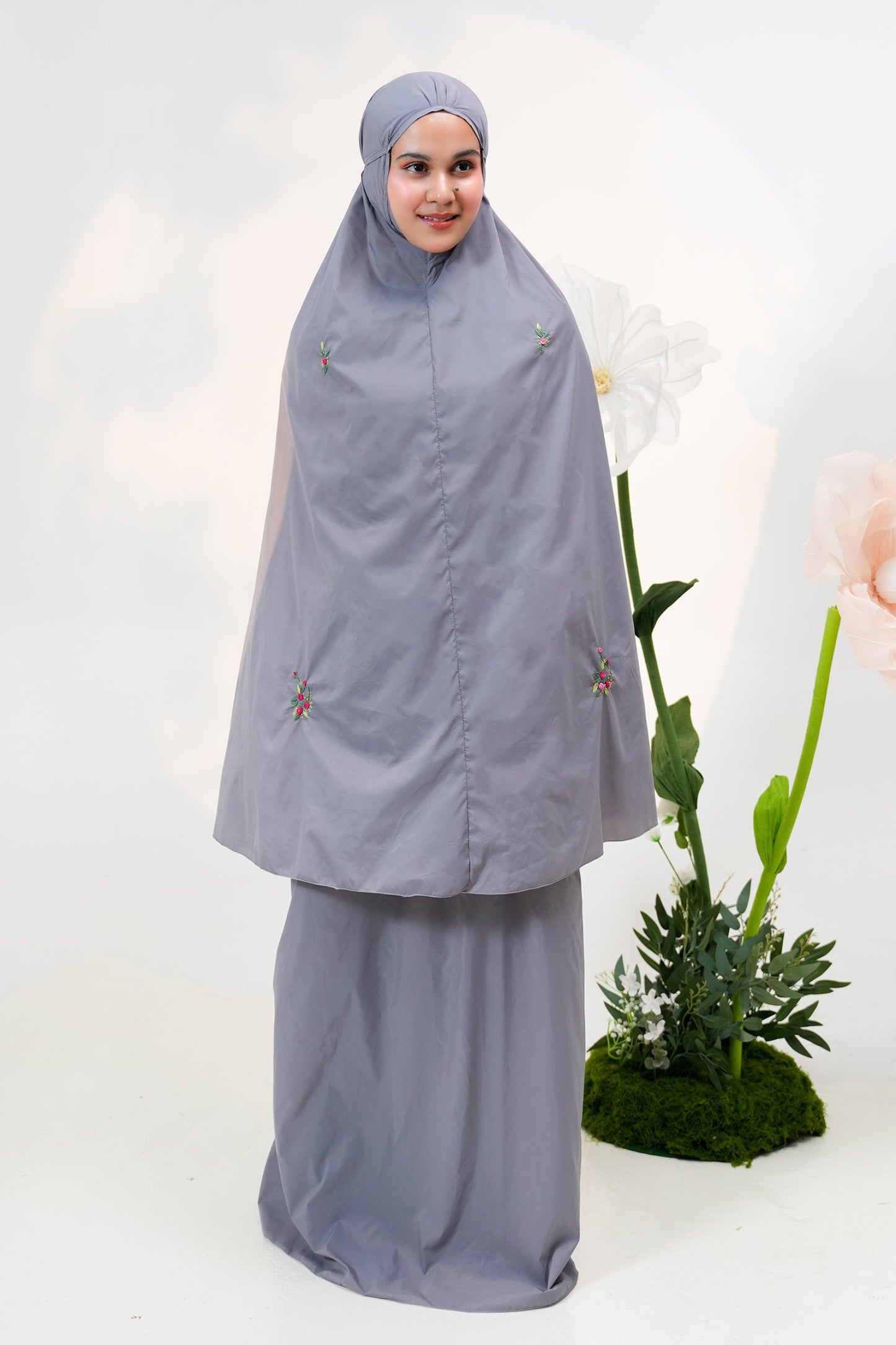 The Pocket Tea in Thistle Prayer Wear