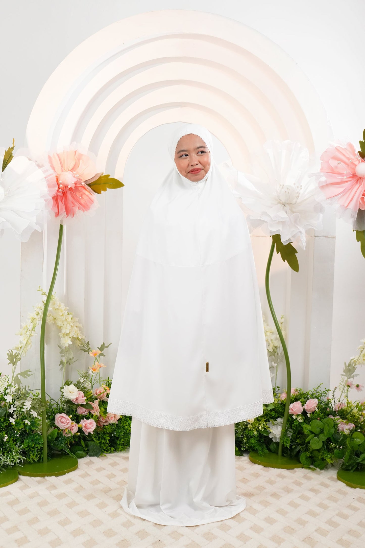 Primrose (Tweens) in Vanilla Prayer Wear