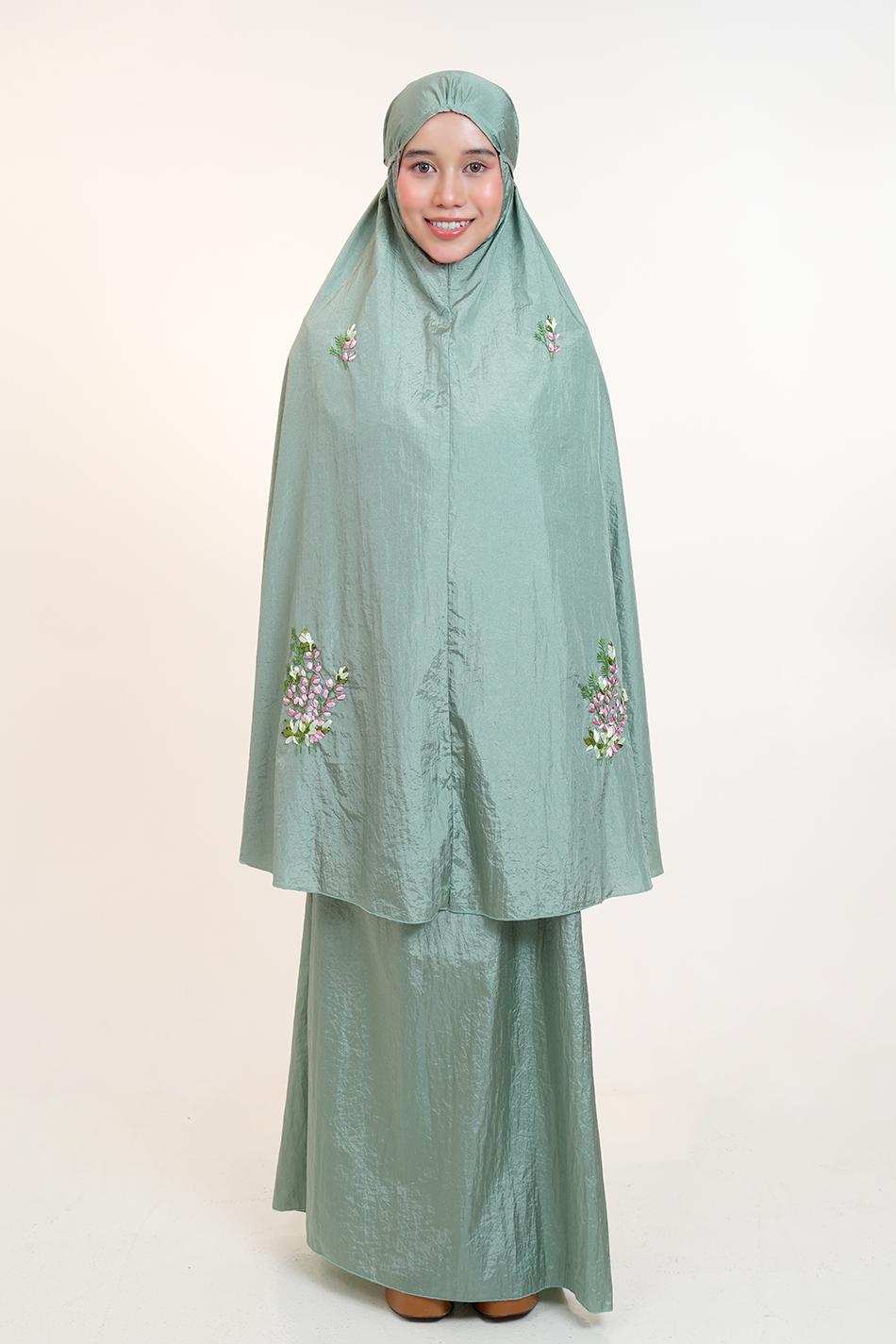Rosebuds Travel in Green Prayer Wear