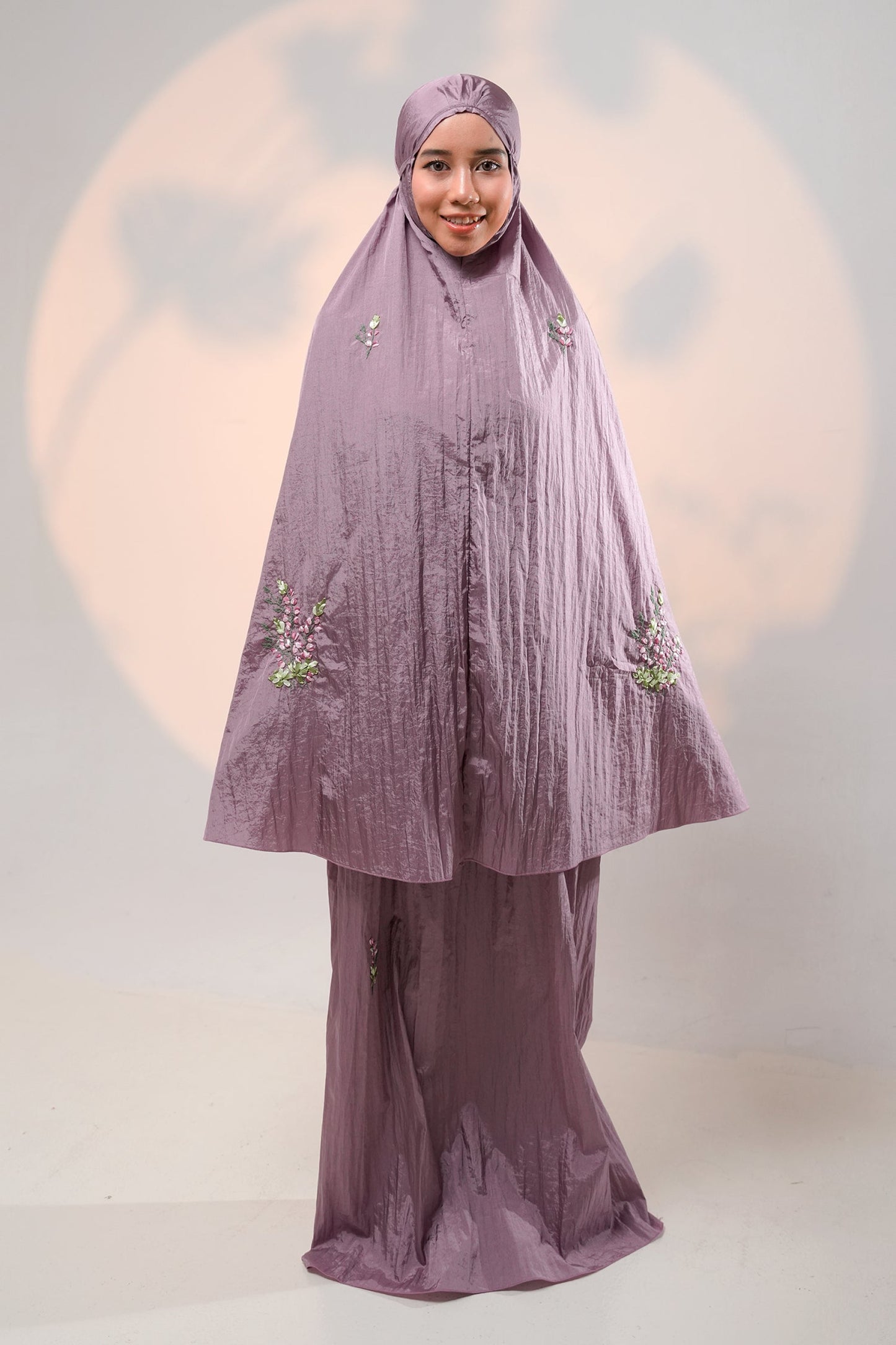 Rosebuds Travel in Mauve Prayer Wear