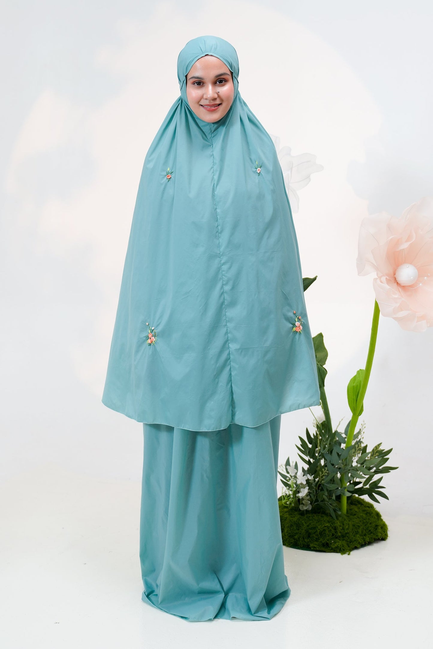 The Pocket Tea in Aqua Fizz Prayer Wear