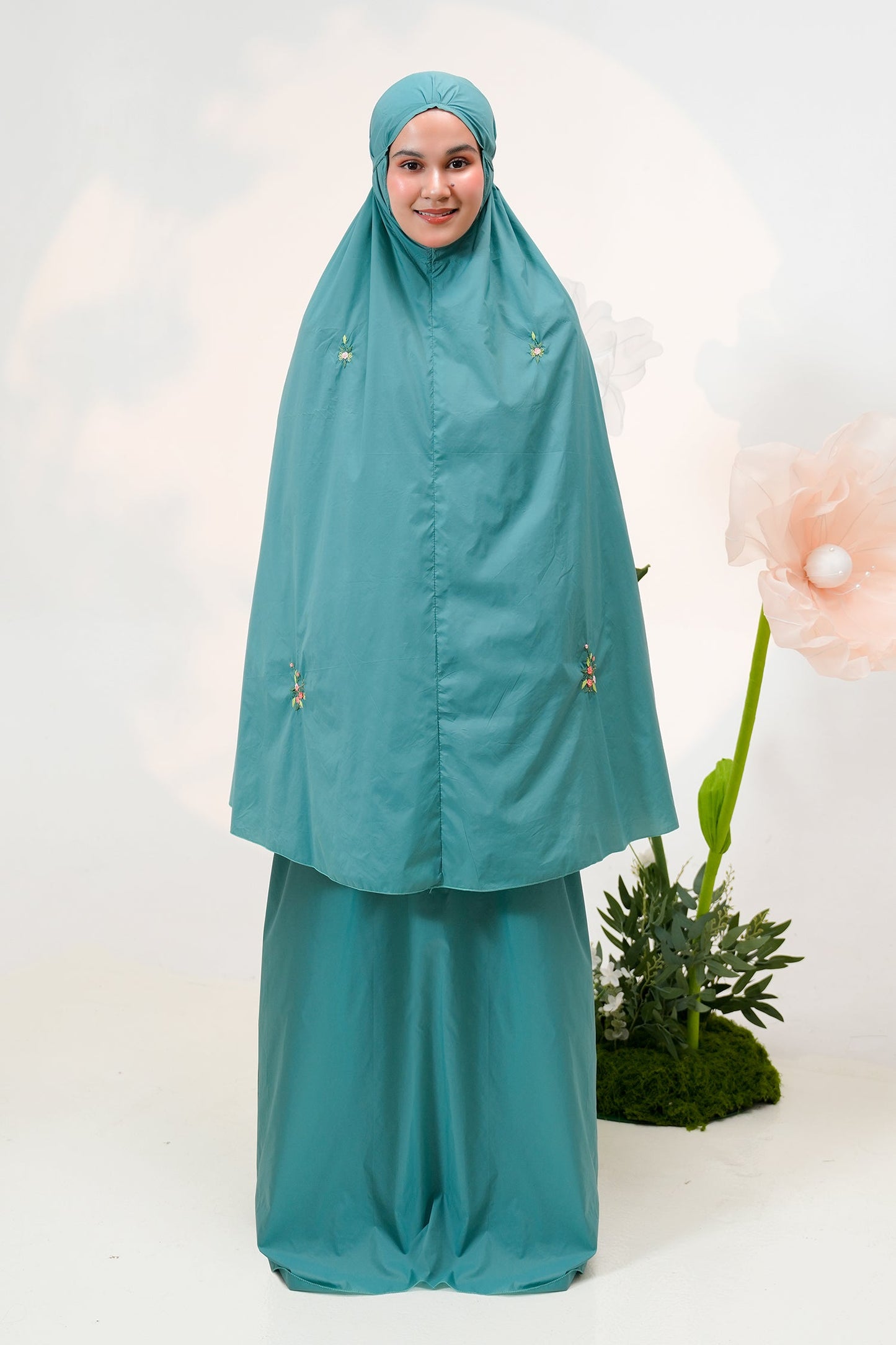 The Pocket Tea in Teal Prayer Wear