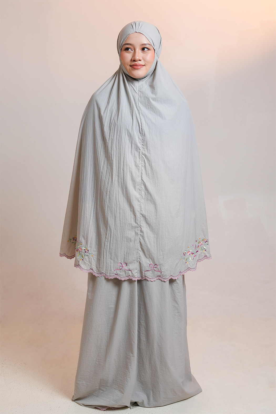 Whispered Grace in Linen Mist