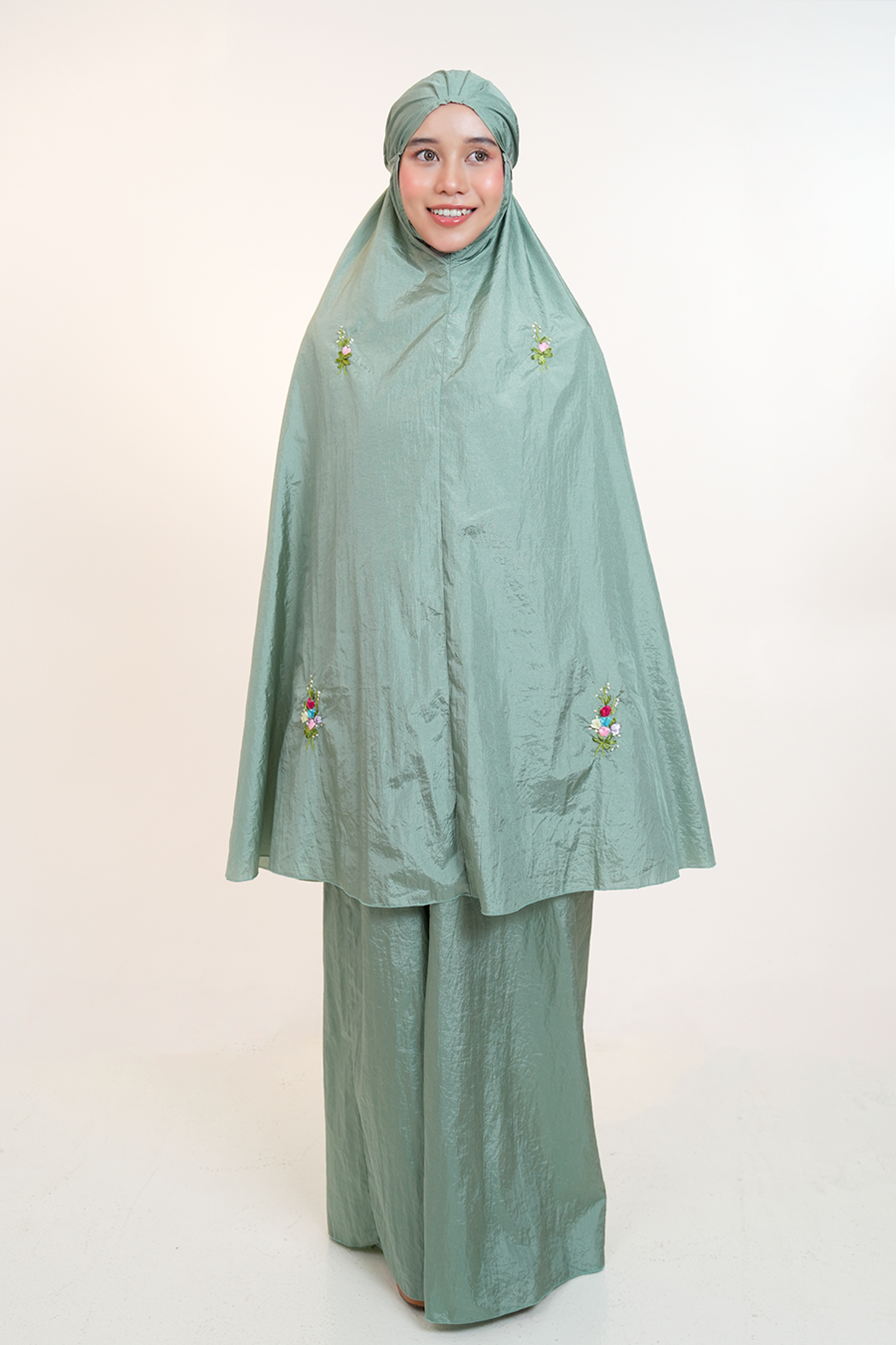 Zehra Sling Travel in Green Prayer Wear
