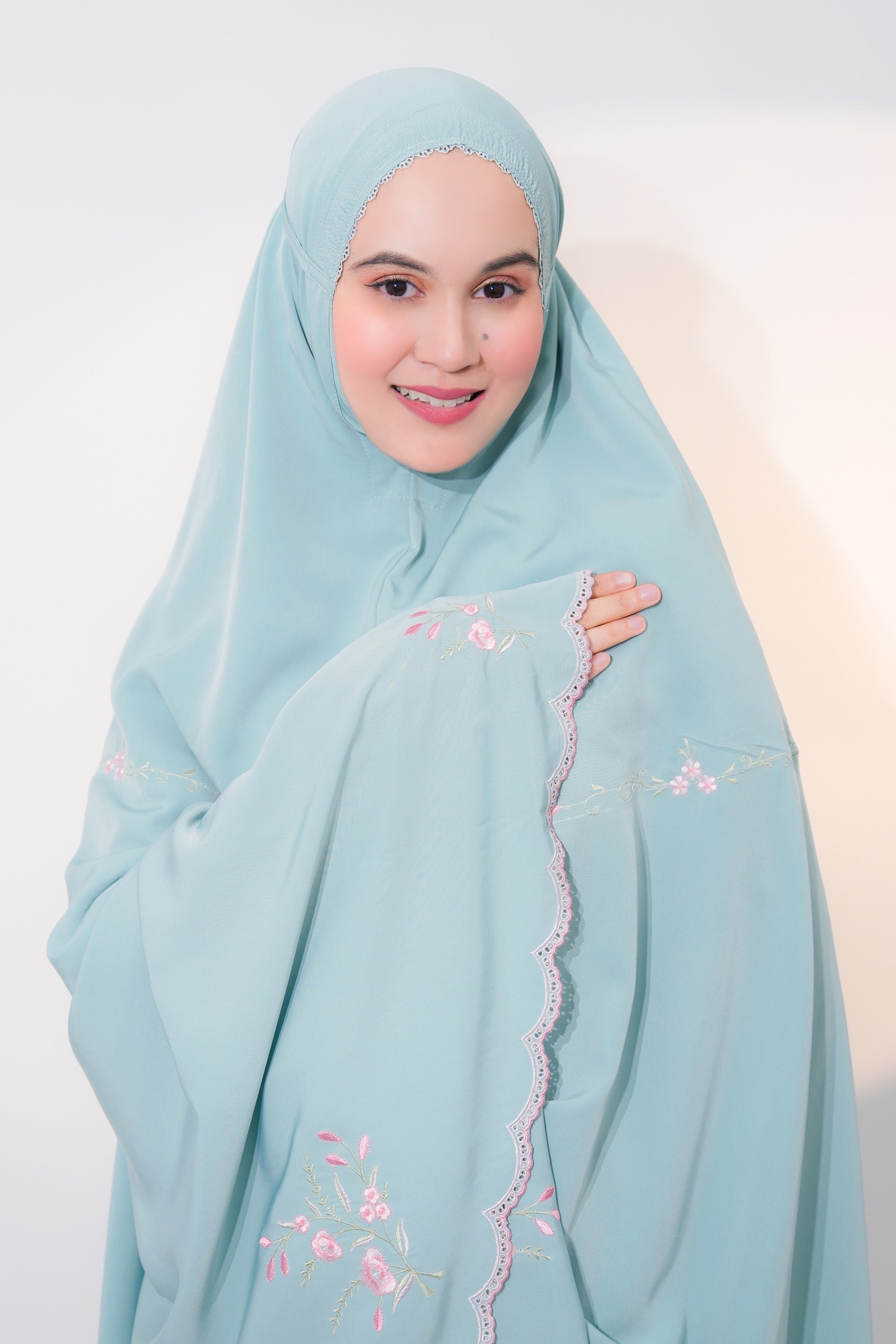 [As Is] Anggun Mint / 19.5 (Petite) Prayer Wear