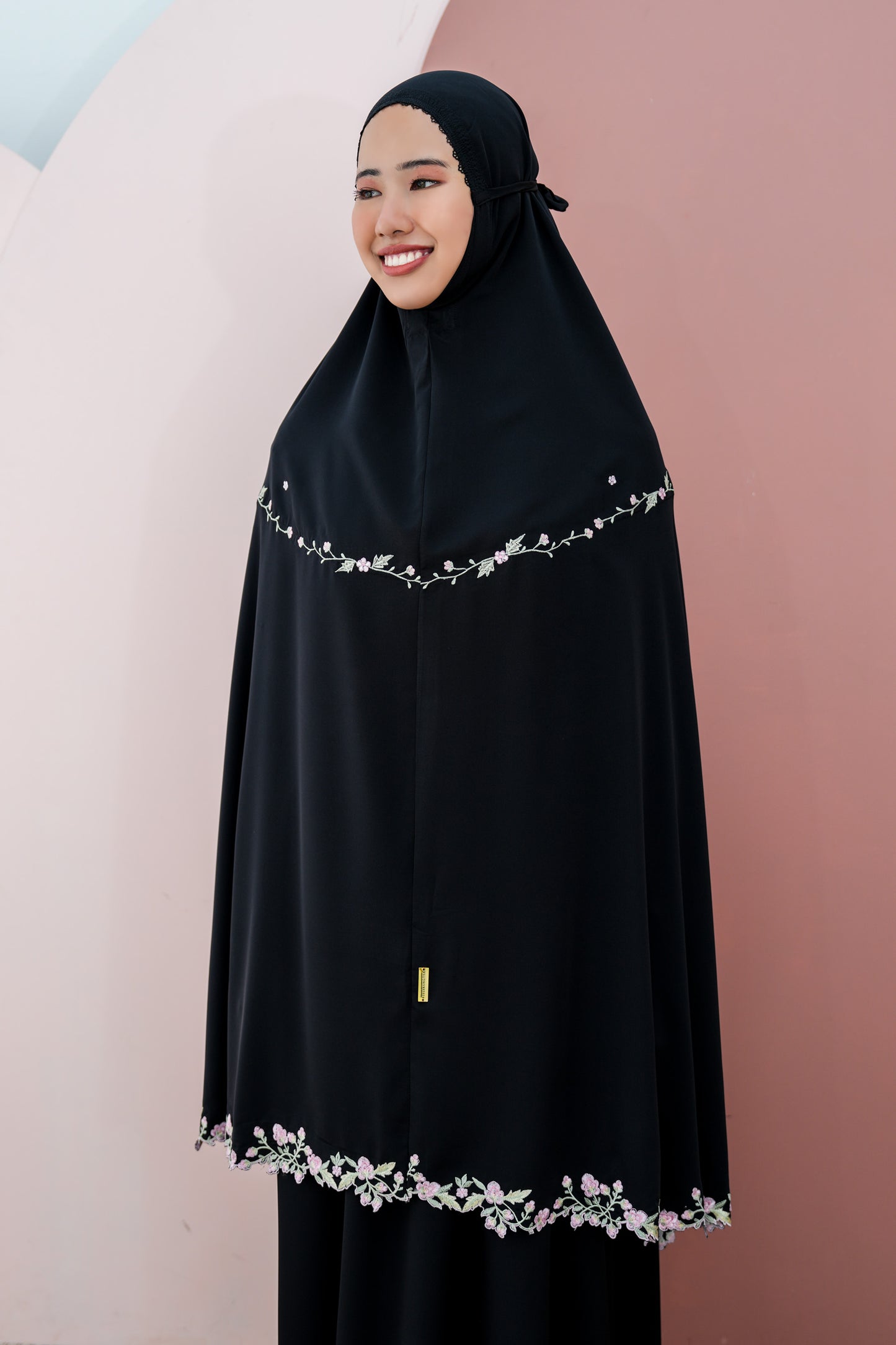 Nayla In Black Tea Prayer Wear