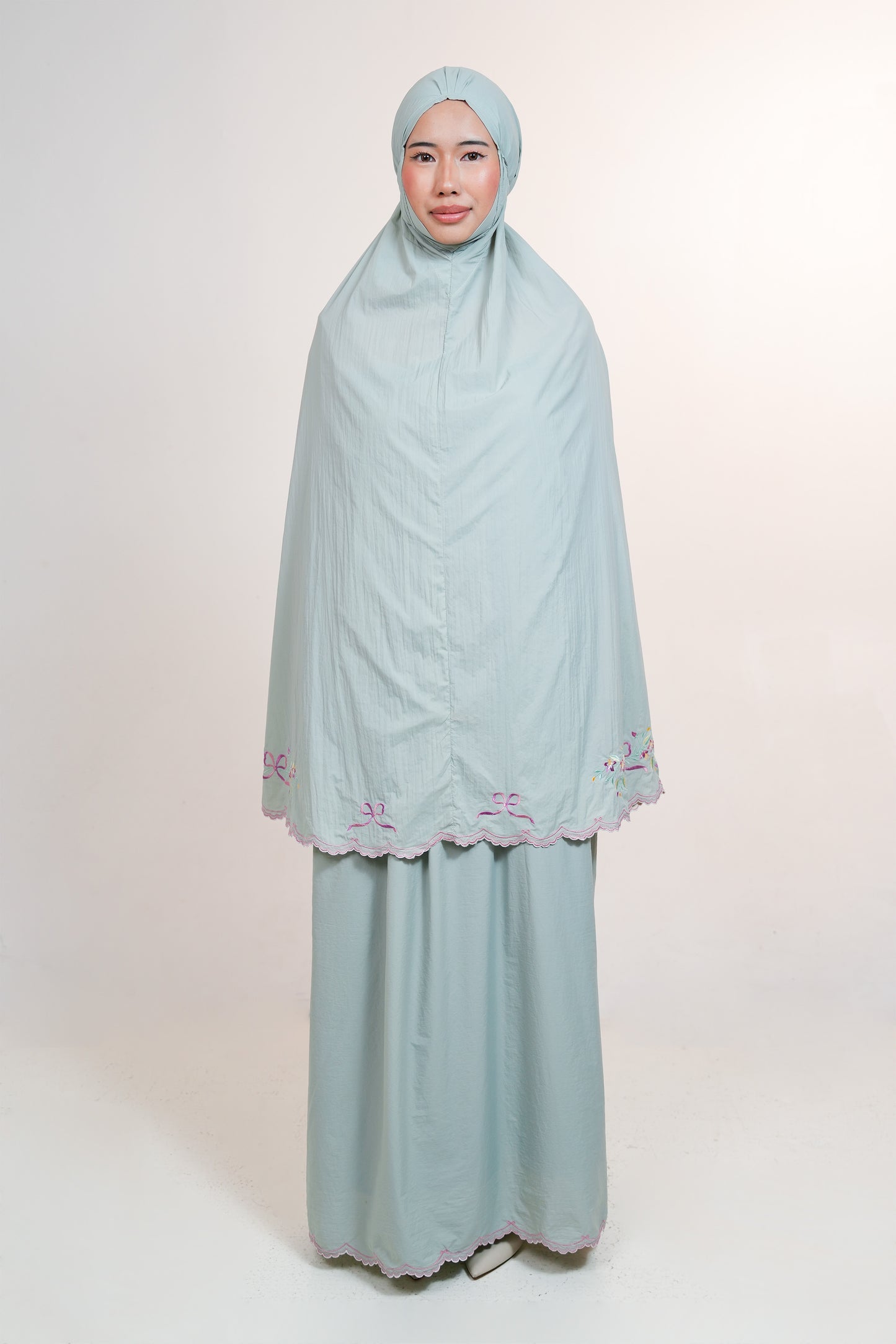 Whispered Grace in Faerie Green