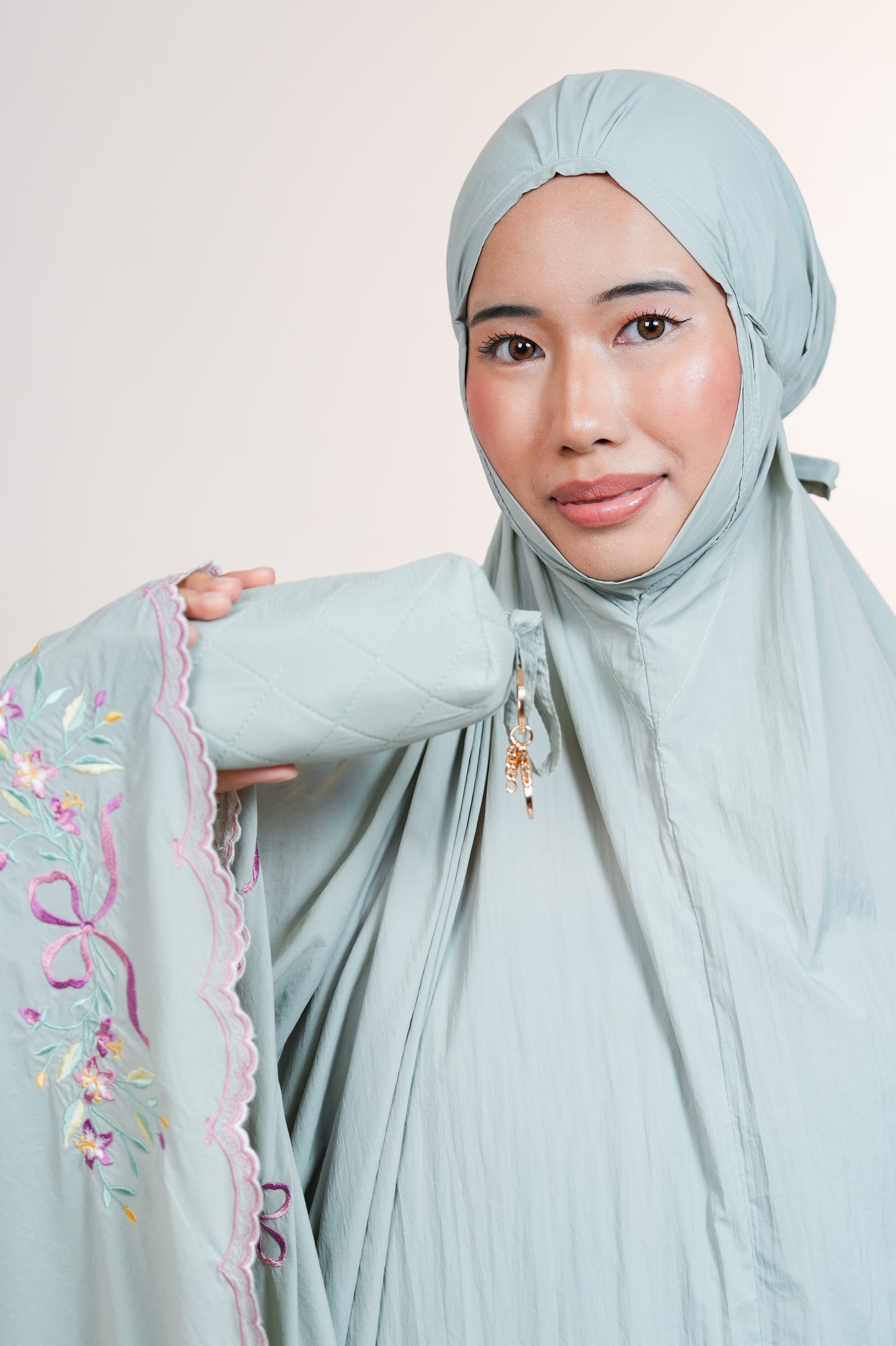 Whispered Grace in Faerie Green