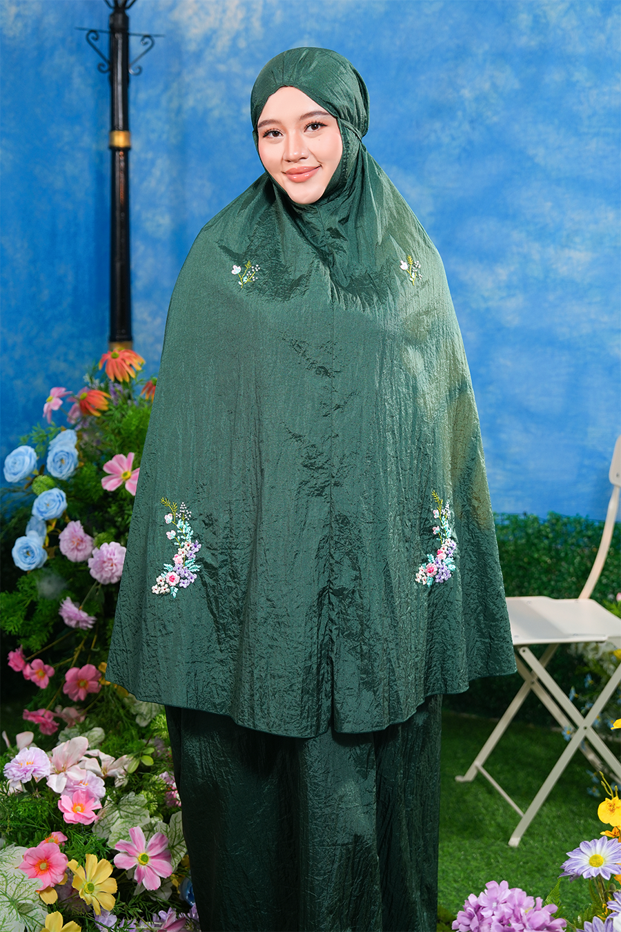 The Blooming Travel Telekung in Emerald