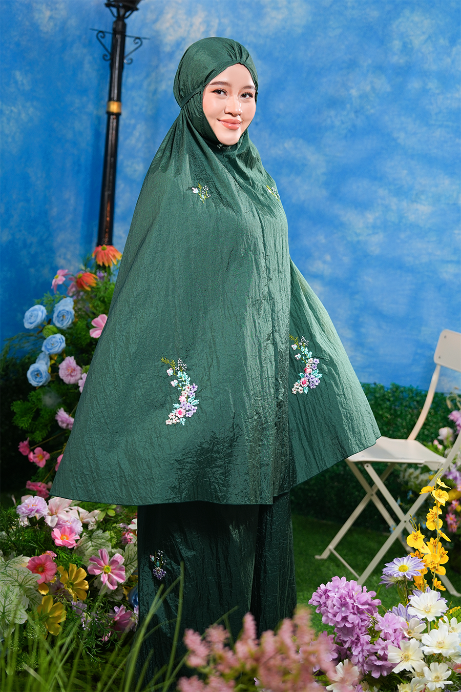 The Blooming Travel Telekung in Emerald