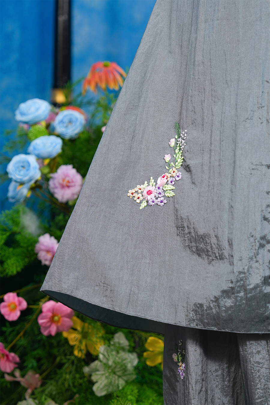 The Blooming Travel Telekung in Grey