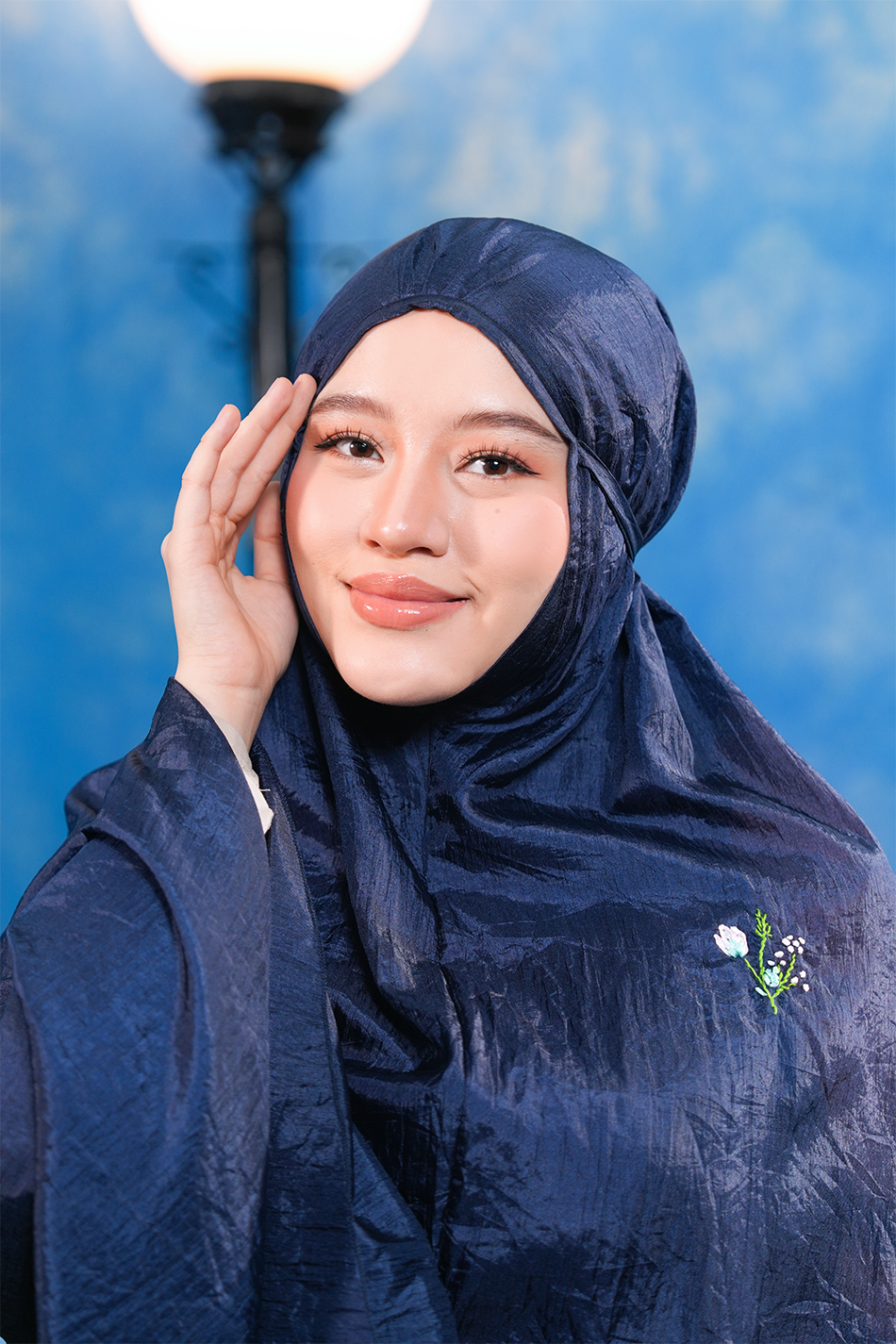The Blooming Travel Telekung in Navy