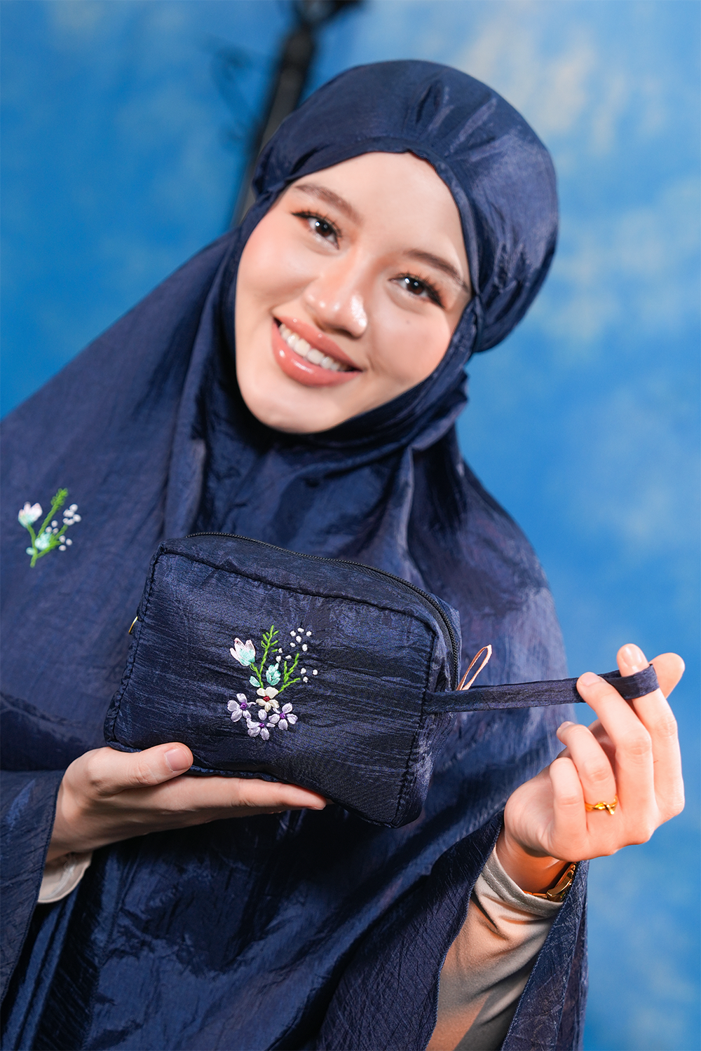 [As Is] The Blooming Travel Telekung Navy / XS Prayer Wear