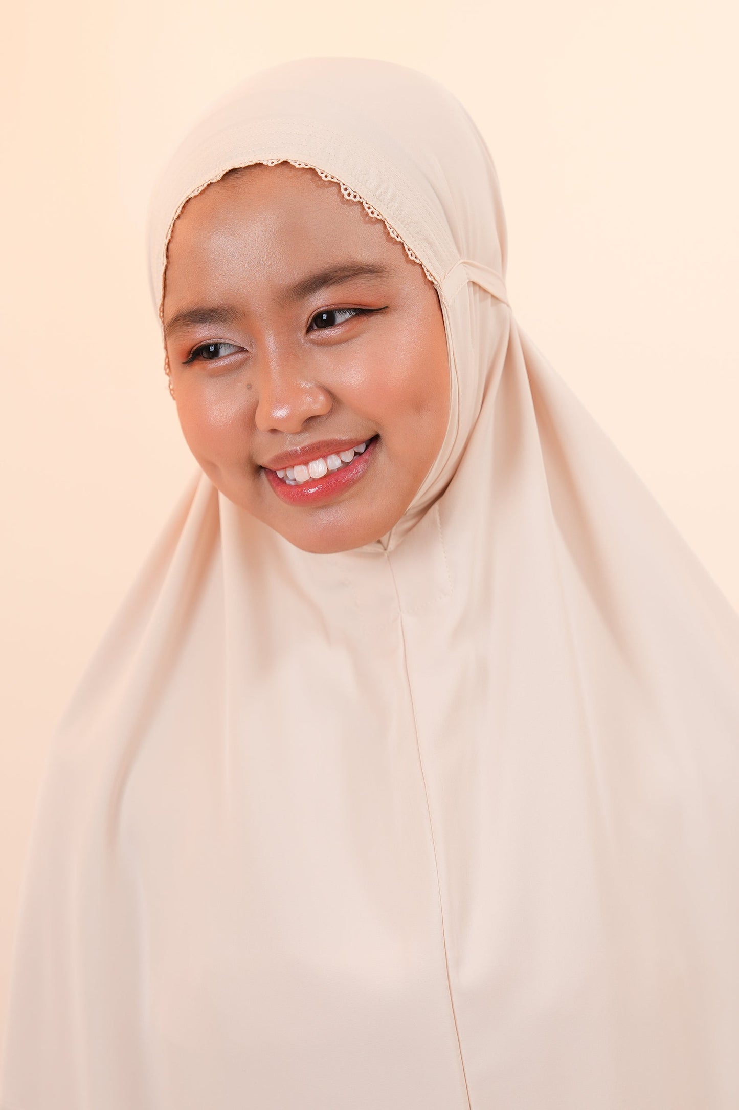 Dewdrops (Tweens) in Buttermilk Prayer Wear