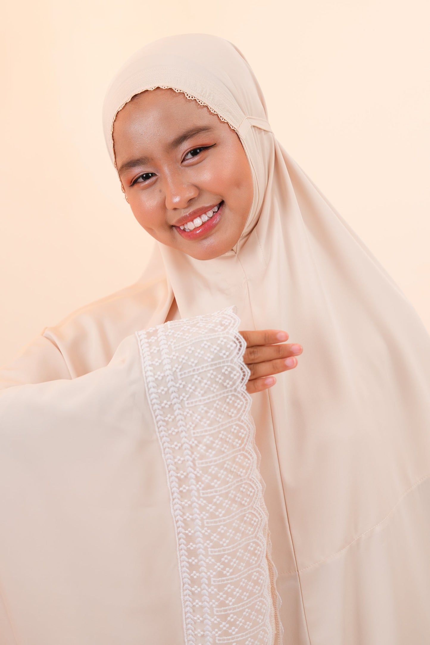 Dewdrops (Tweens) in Buttermilk Prayer Wear