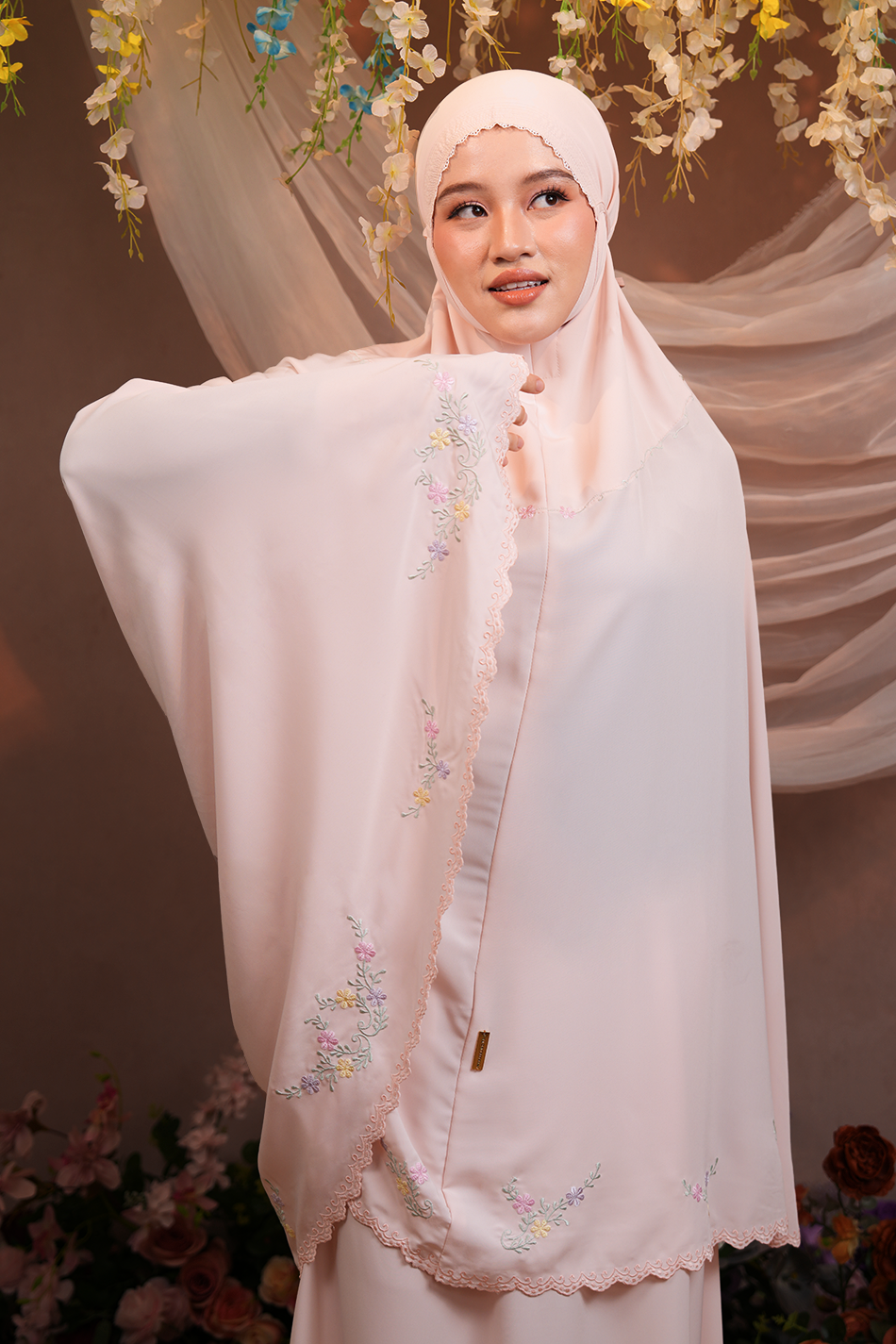 [As Is] Celine Peach / S Prayer Wear