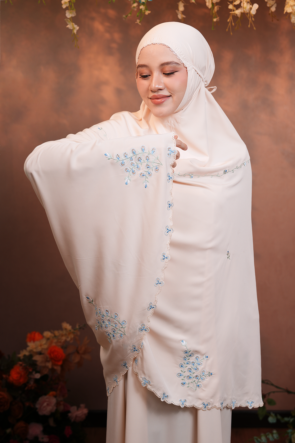[As Is] Arden Buttermilk / S Prayer Wear