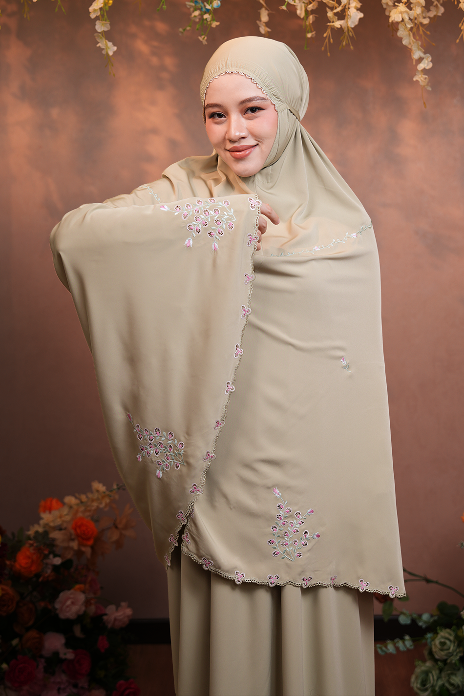 [As Is] Arden Matcha / S Prayer Wear