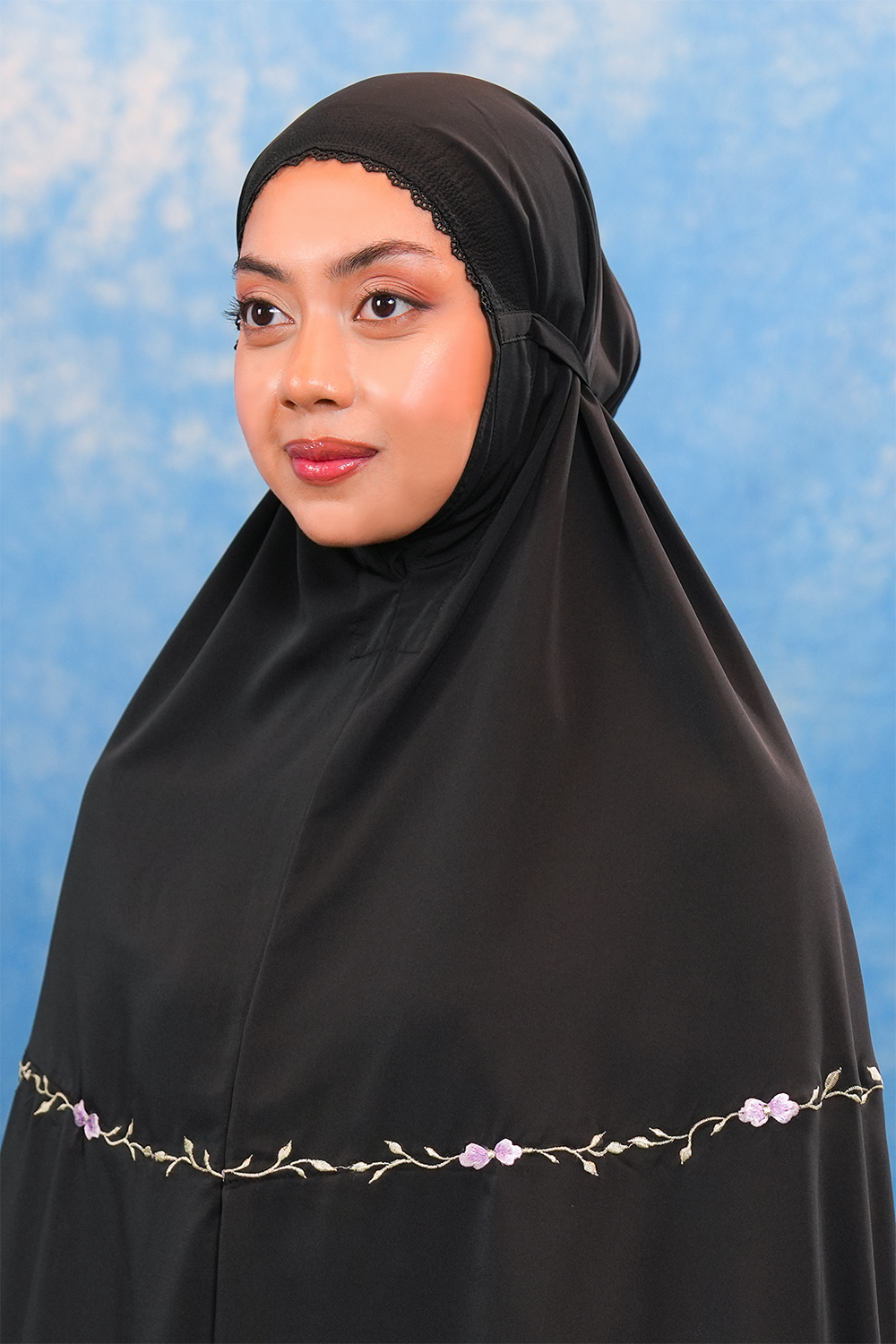 Eleanor in Black Tea