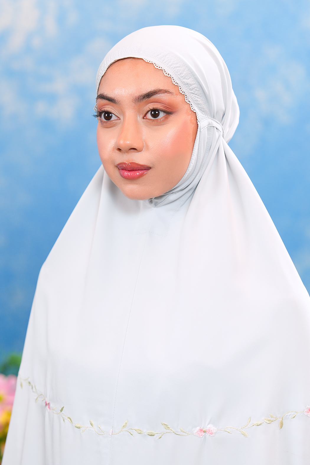 Eleanor in Earl Blue