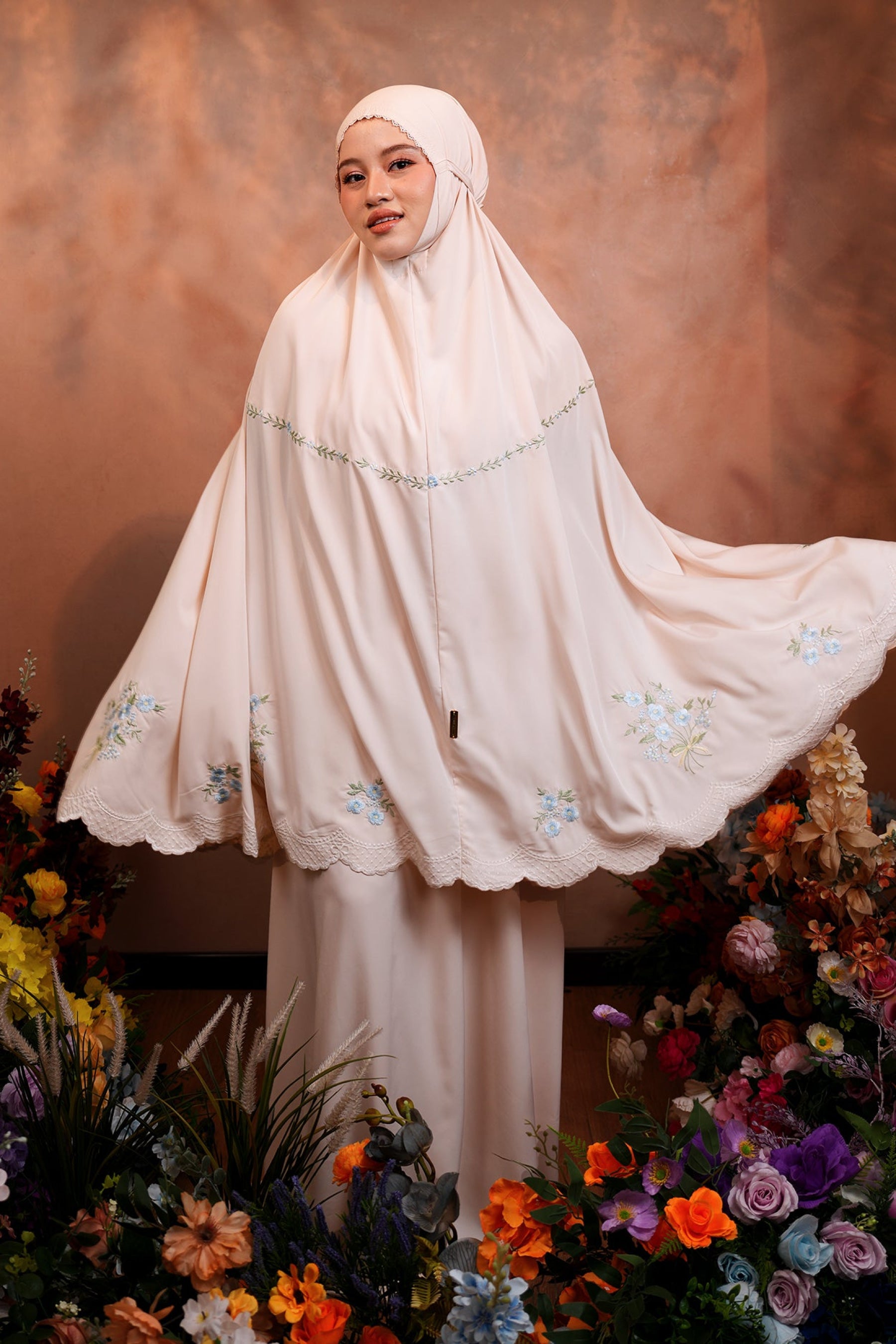 Evalora in Buttermilk Prayer Wear