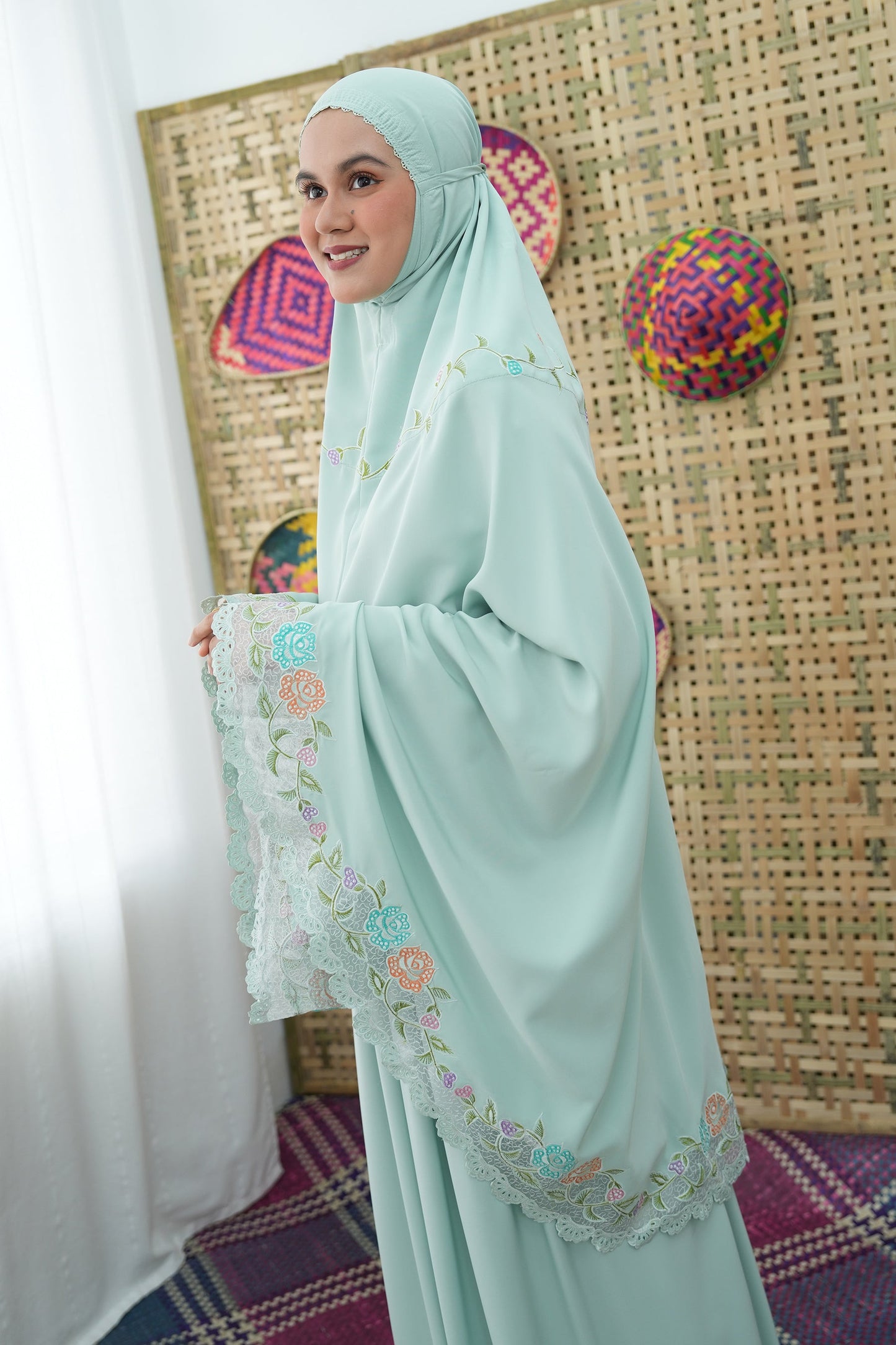 [As Is] Andani Green / 19.5 (Petite) Prayer Wear