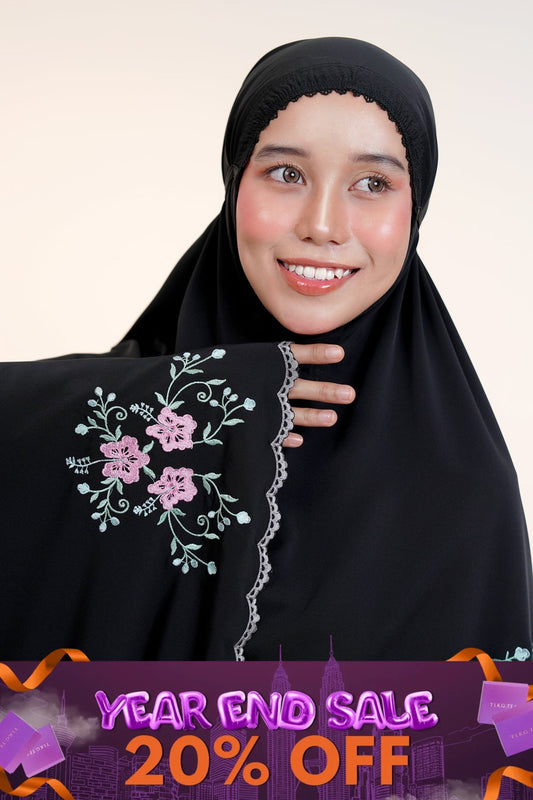 The Hibiscus in Black Tea Prayer Wear