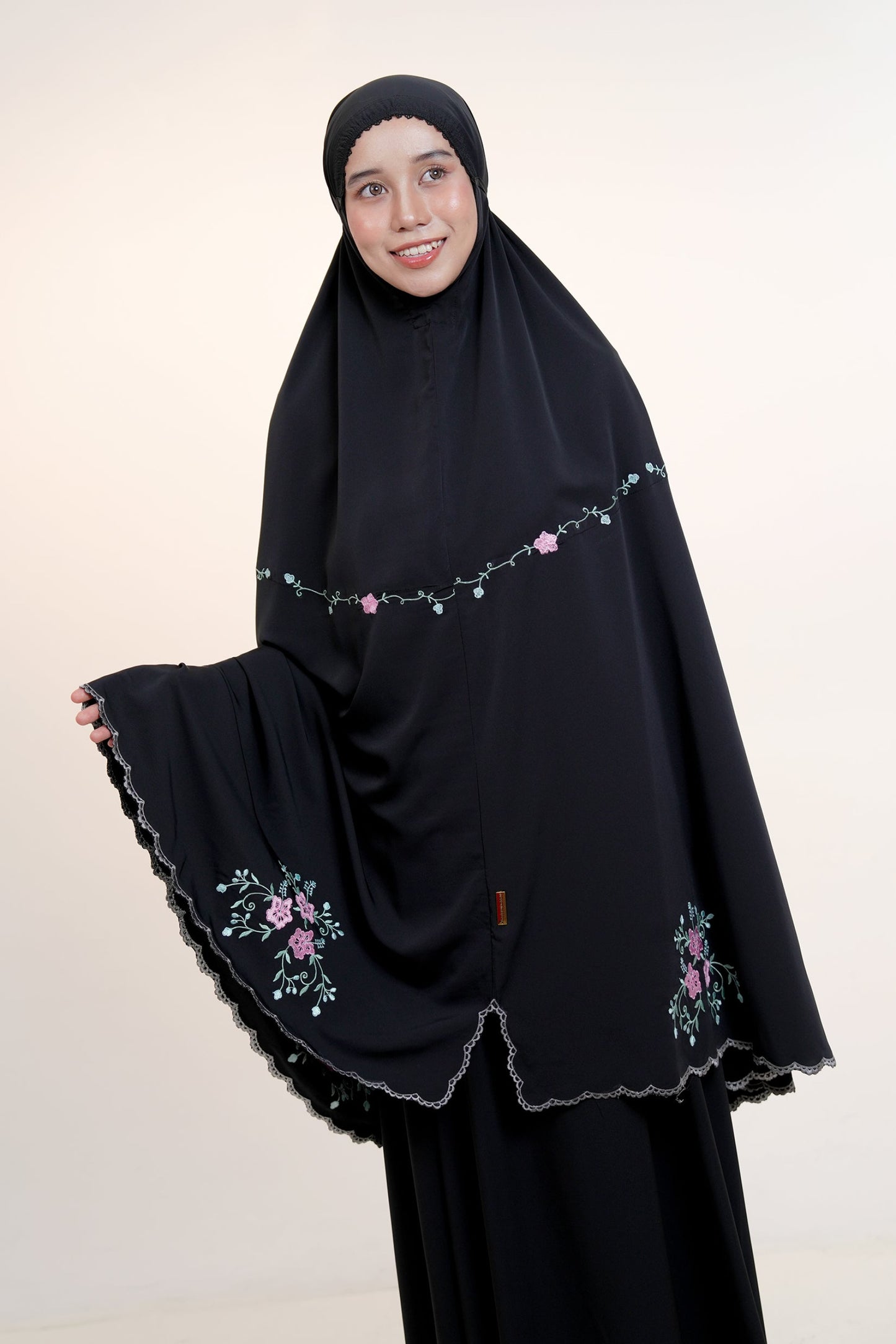 The Hibiscus in Black Tea Prayer Wear