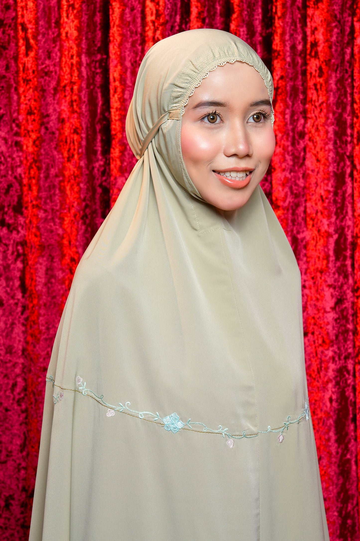 The Hibiscus in Matcha Prayer Wear