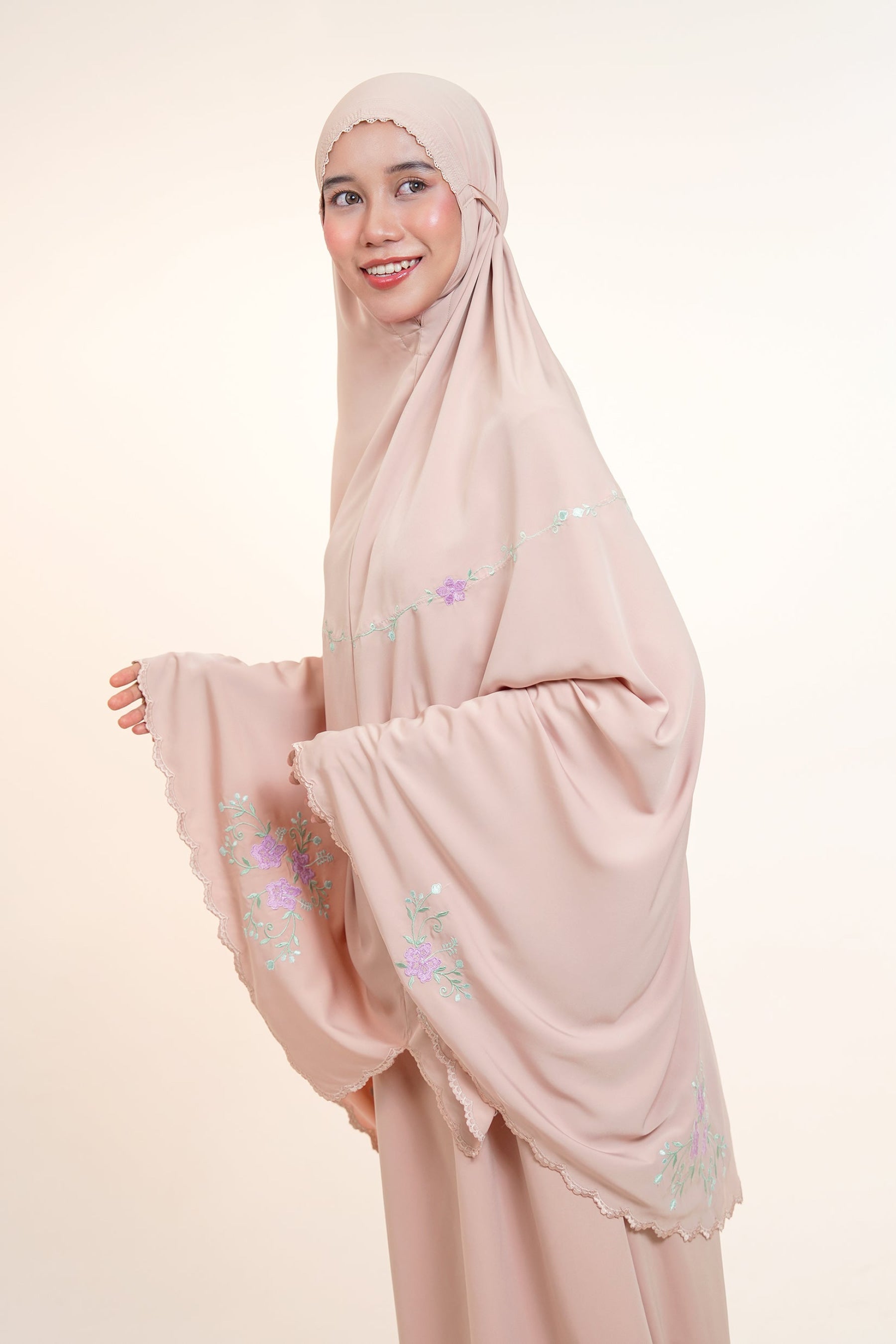 The Hibiscus in Milk Tea Prayer Wear