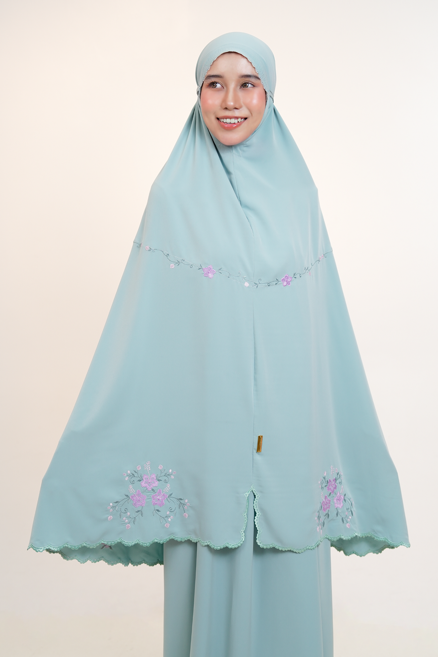 The Hibiscus in Mint Prayer Wear