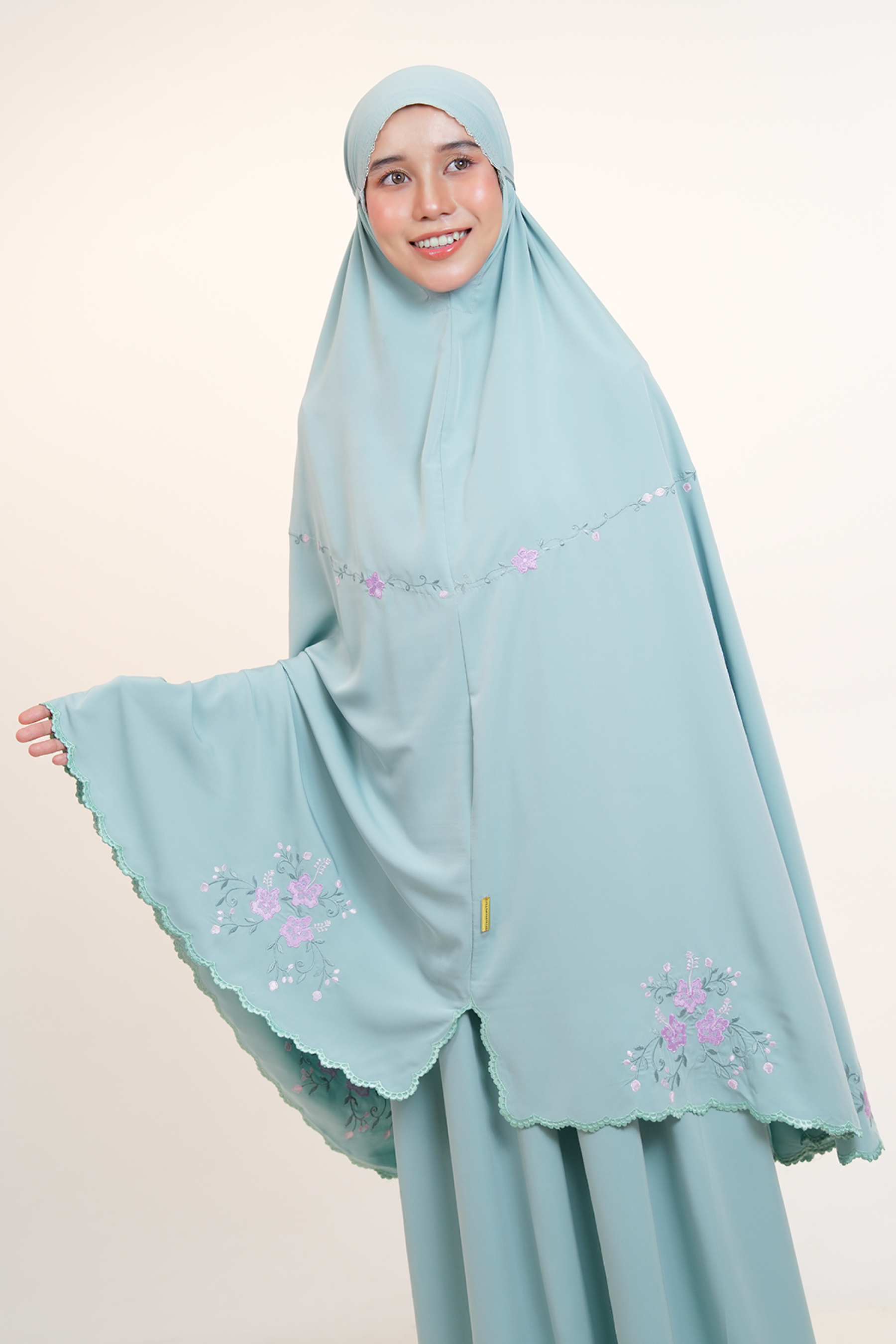 The Hibiscus in Mint Prayer Wear
