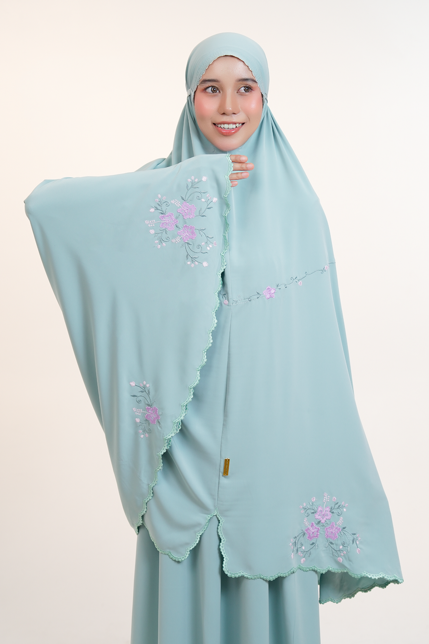The Hibiscus in Mint Prayer Wear