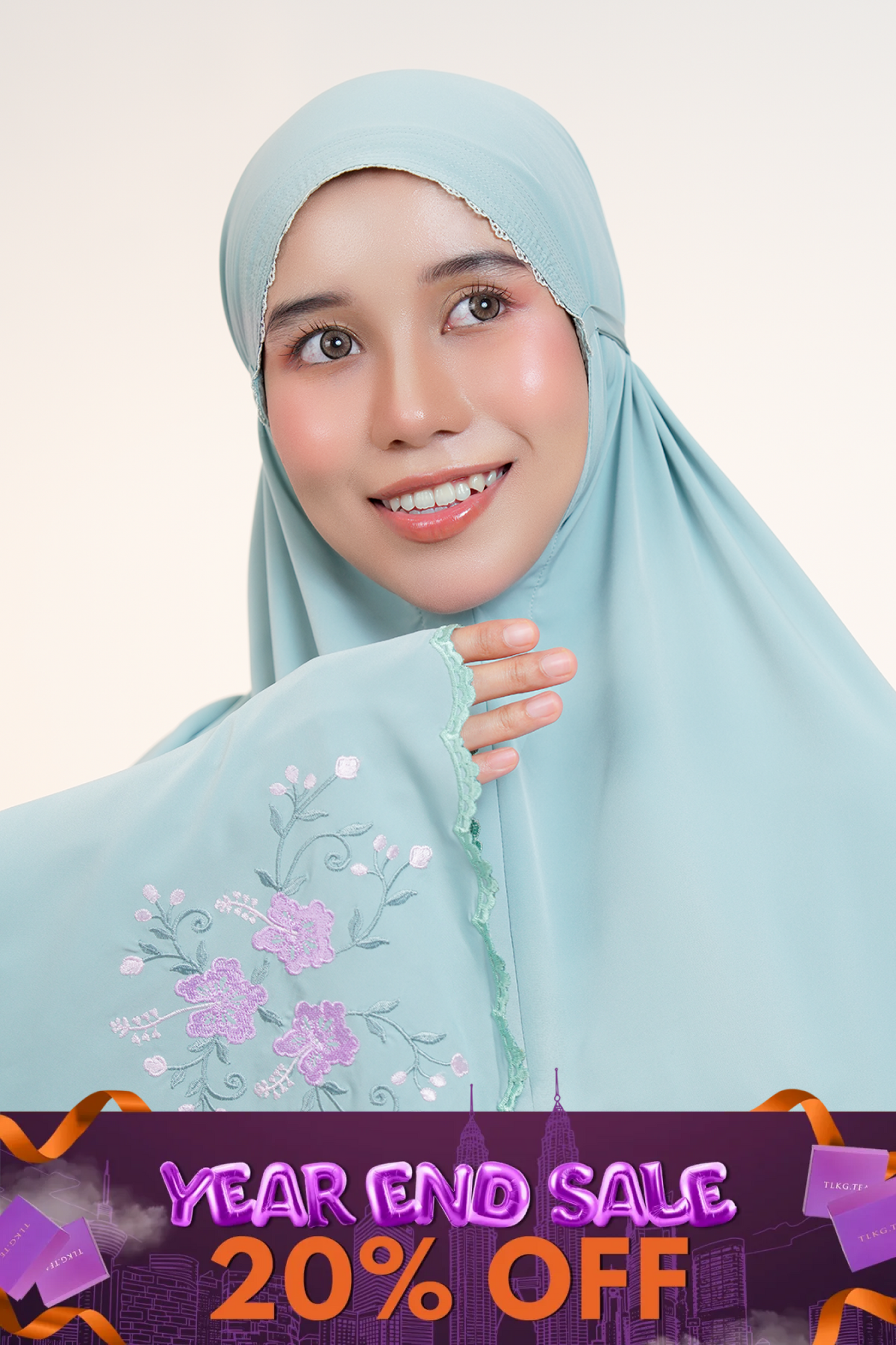 The Hibiscus in Mint Prayer Wear