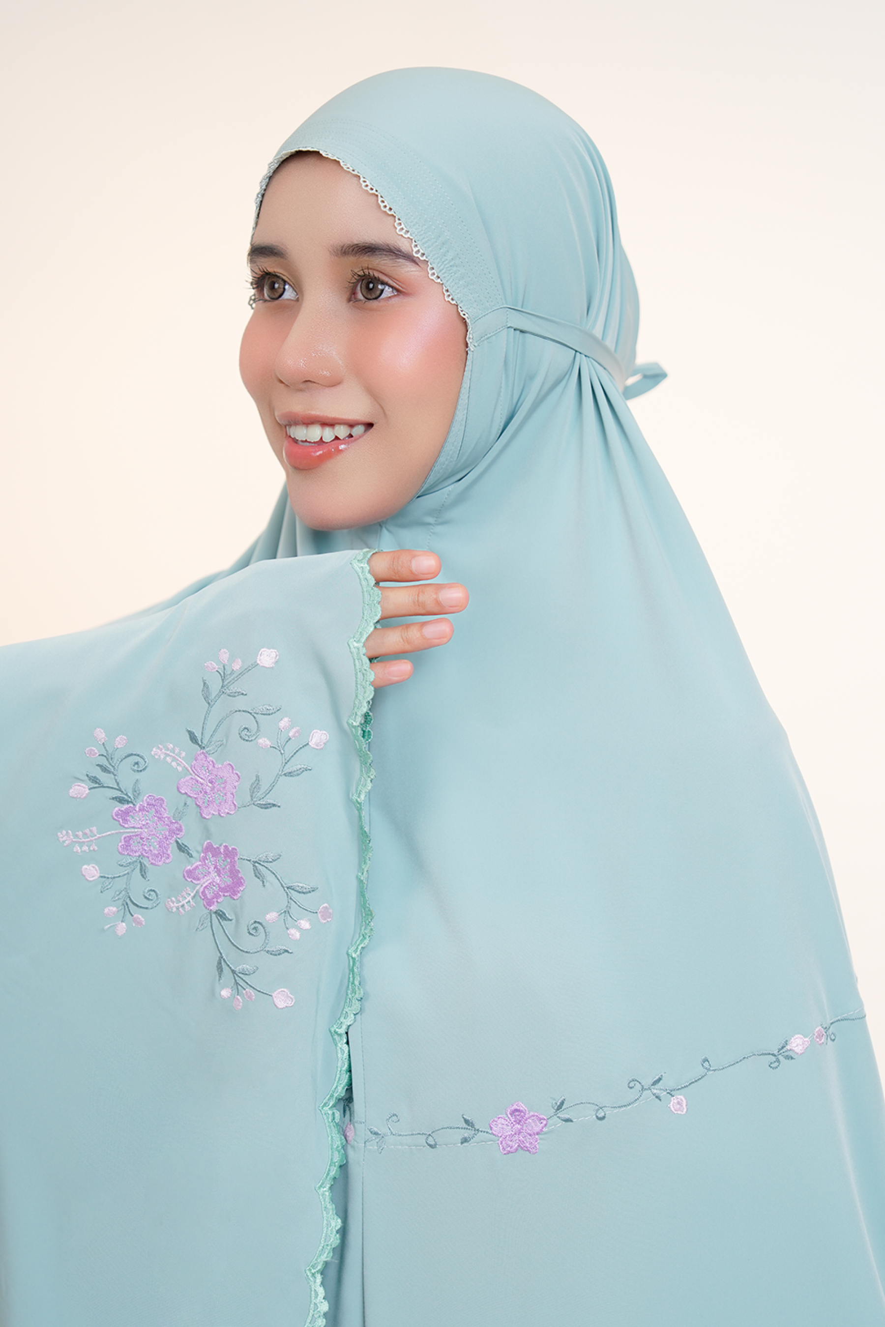 The Hibiscus in Mint Prayer Wear