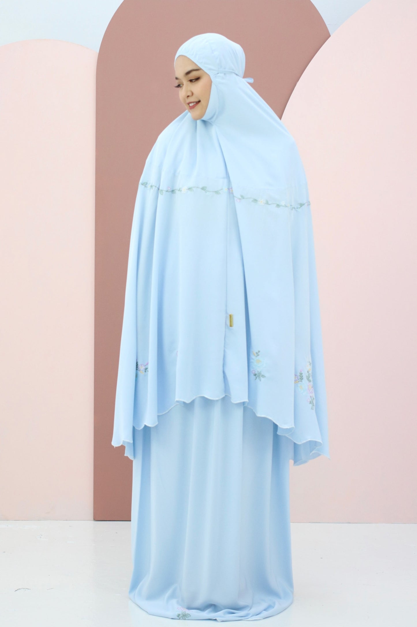 [As Is] Lea Blue / 19 (Petite) Prayer Wear