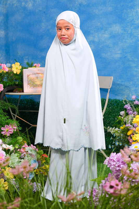 Little Evalora in Earl Blue