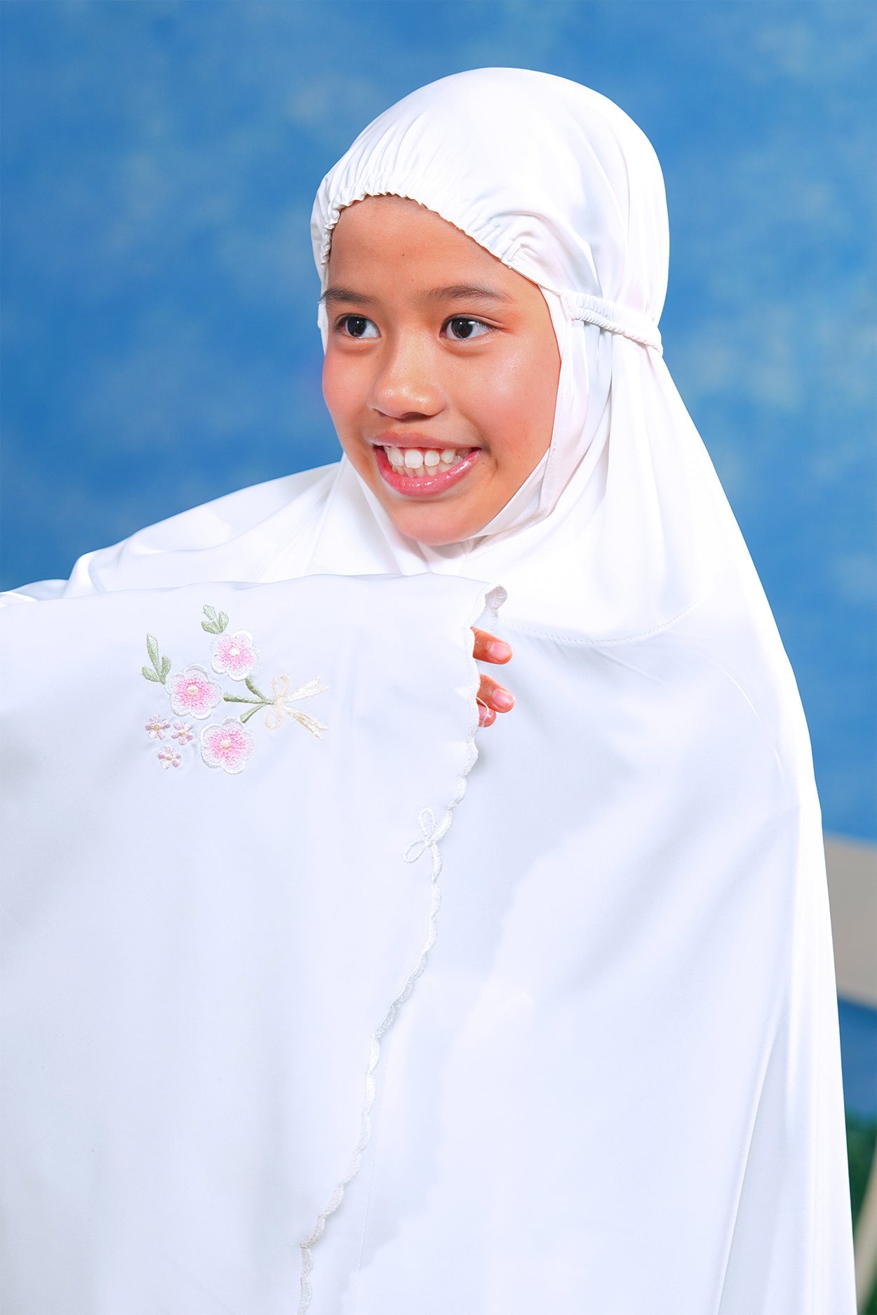 [As Is] Little Evalora Vanilla / 90cm Prayer Wear