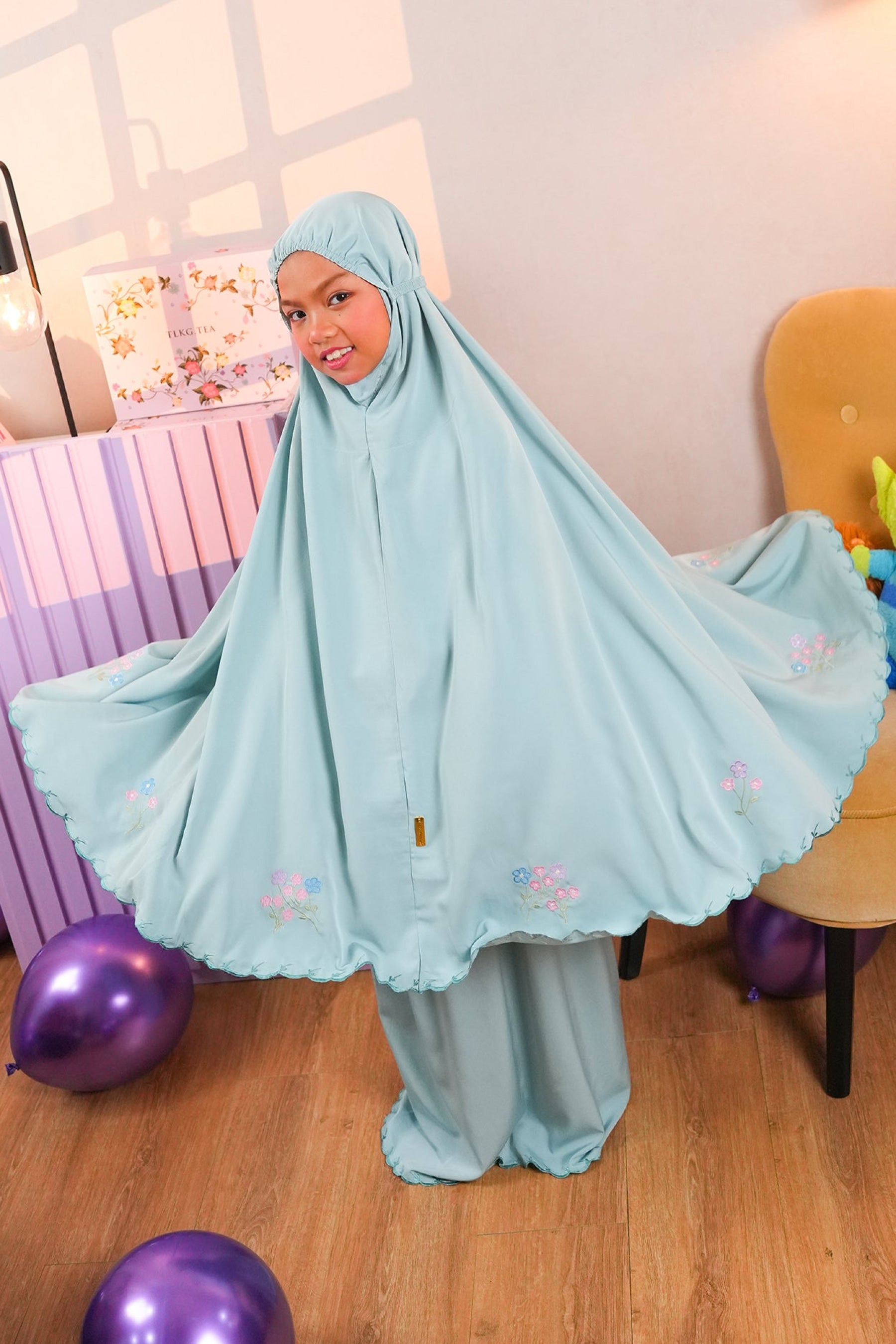 Little Lunara in Mint Prayer Wear