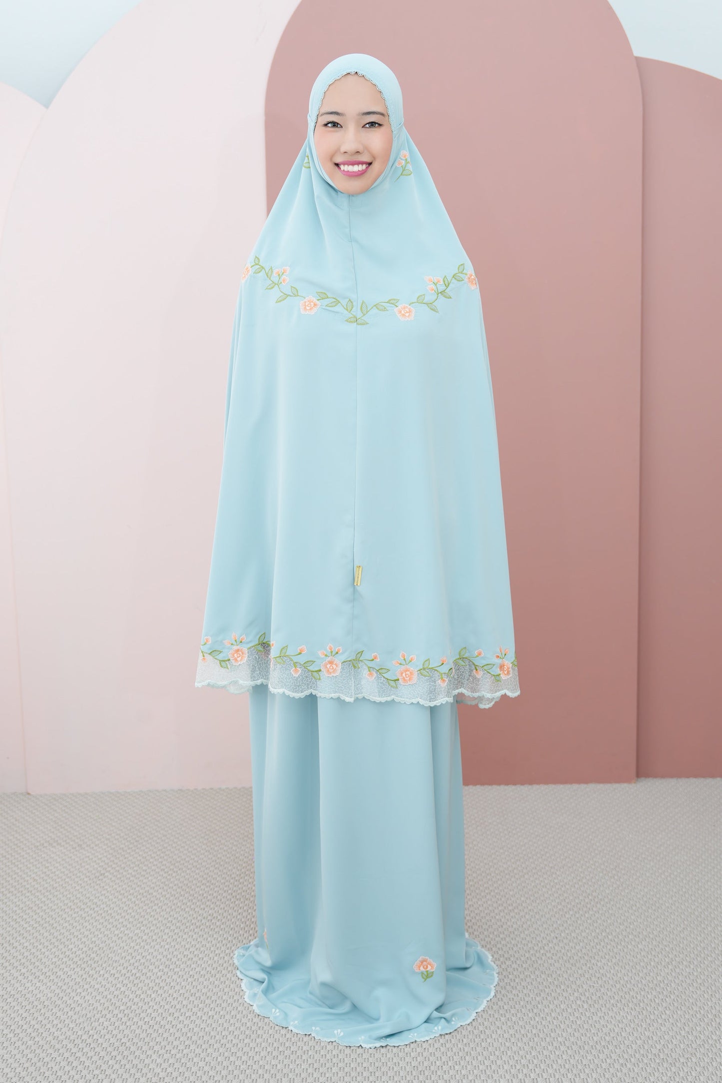 Lotus In Mint Prayer Wear