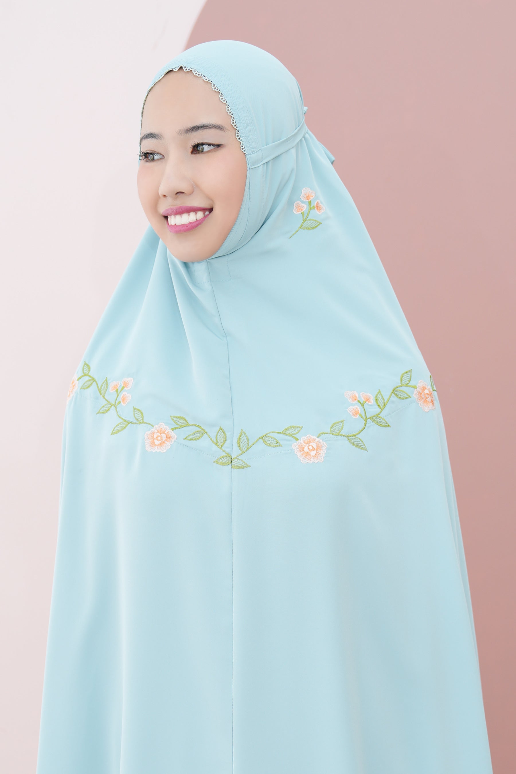 Lotus In Mint Prayer Wear